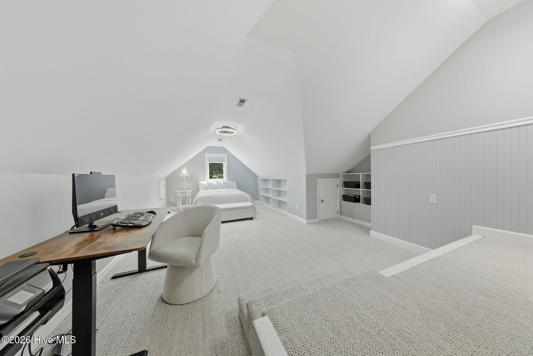 100567317 | Photo 53