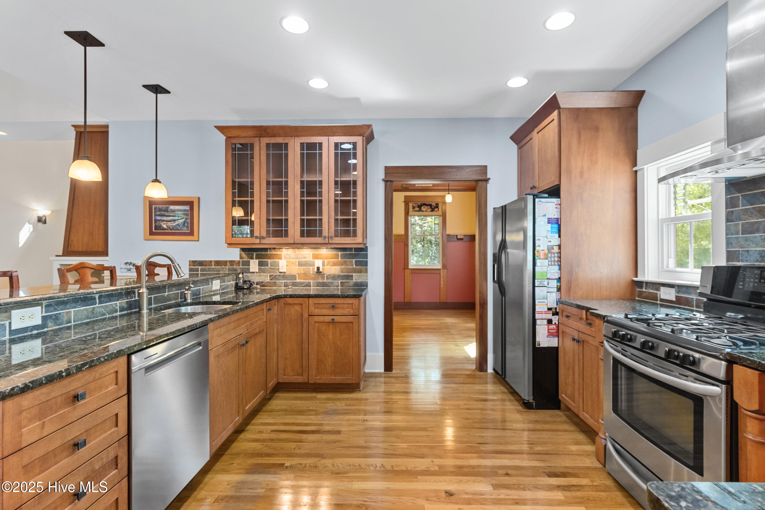 107 Overlook Drive, Hampstead, NC 28443 – photo 21: 24_kitchen