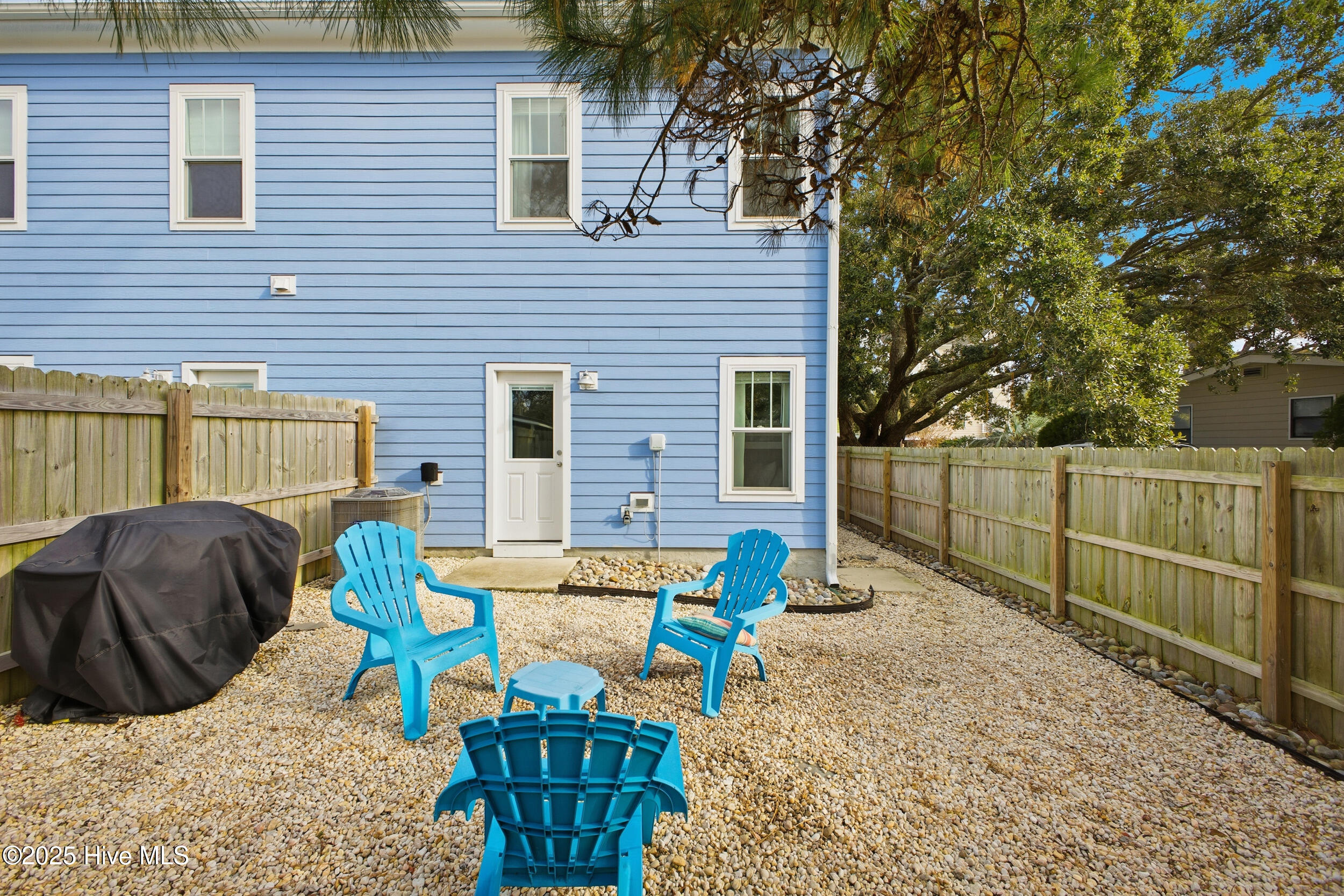 100545000 | Photo 27