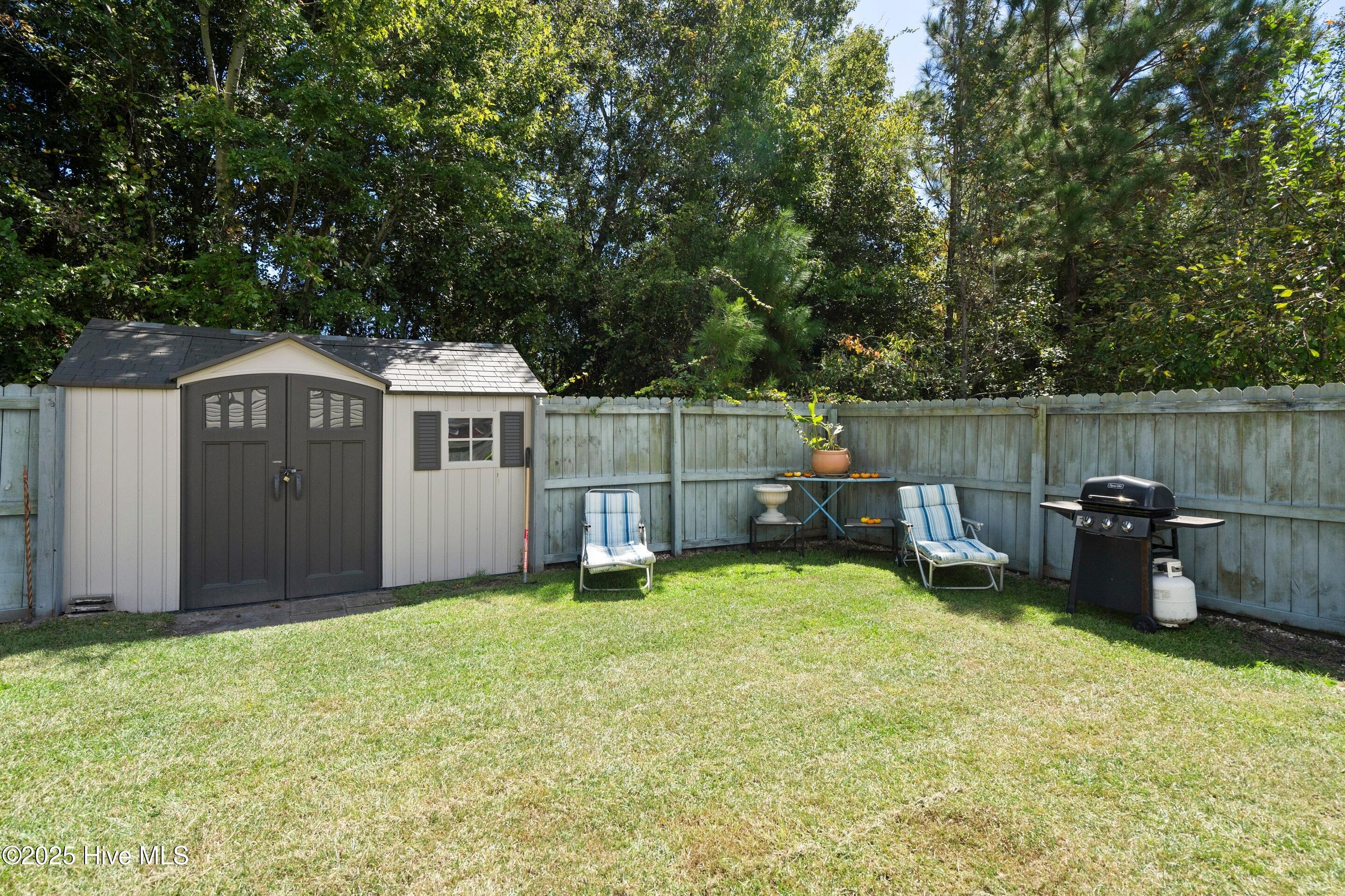 100532495 | Photo 65