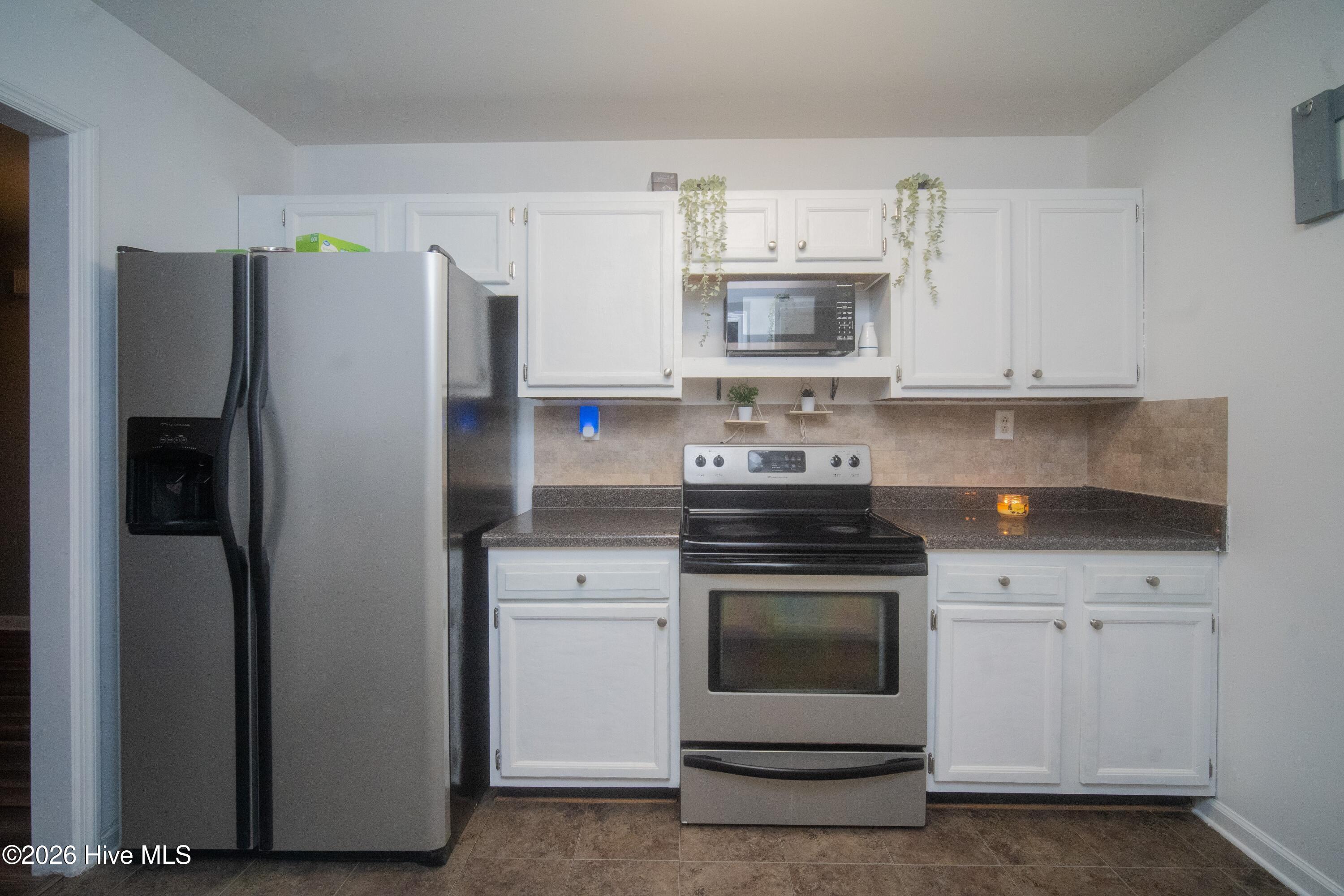 100552332 | Photo 13