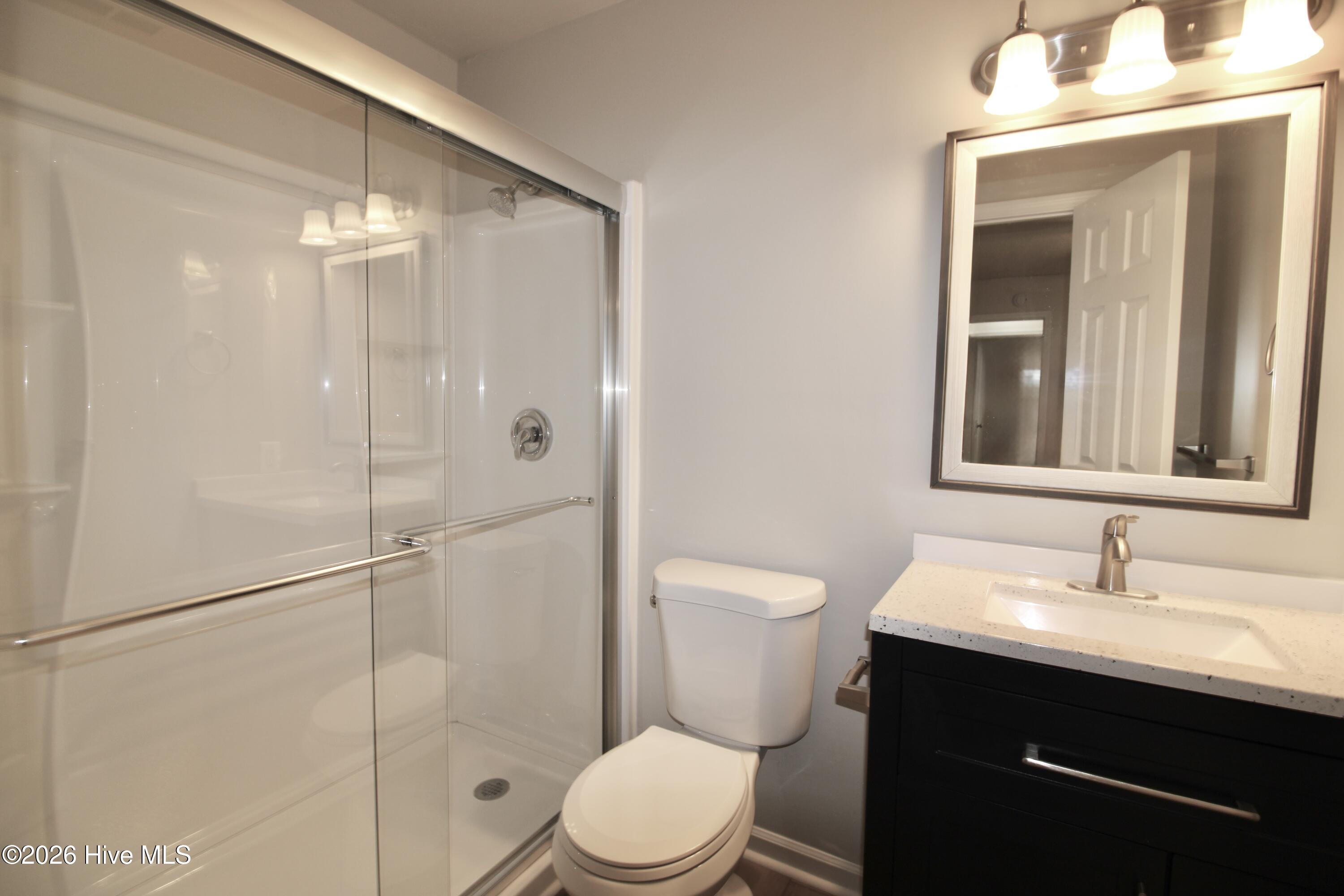 100555905 | Photo 13