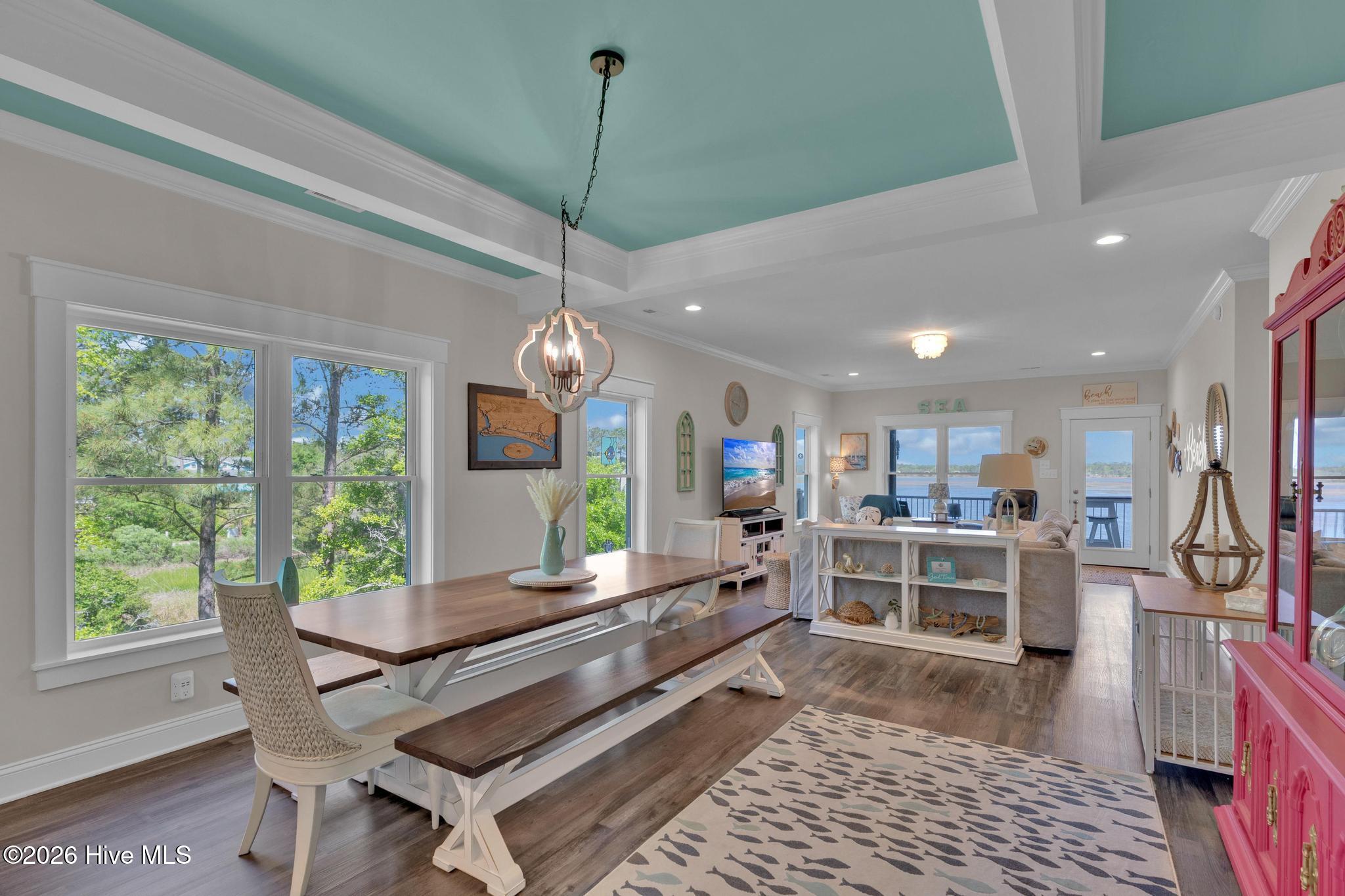 100569220 | Photo 17