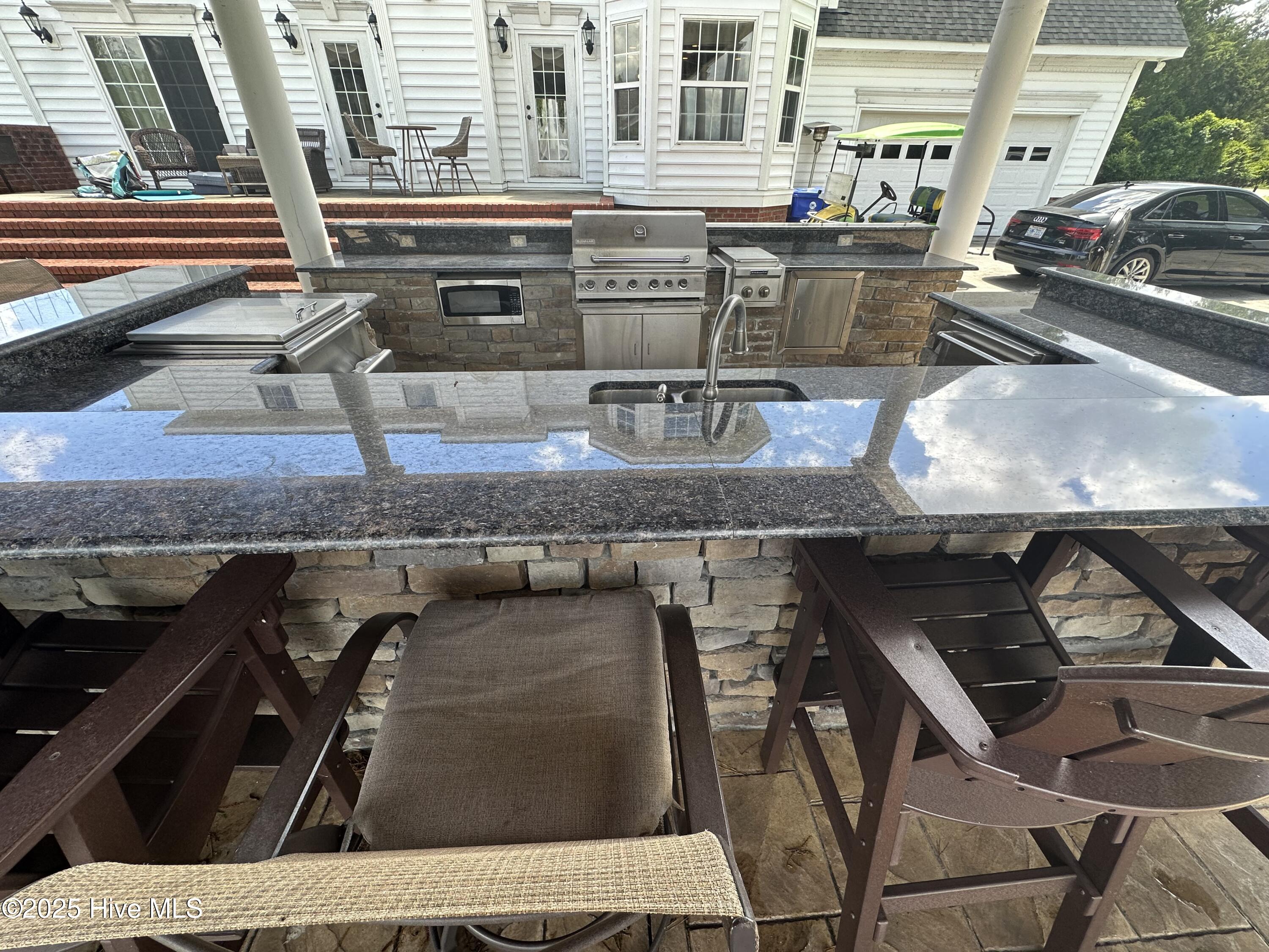 100514130 | Photo 163