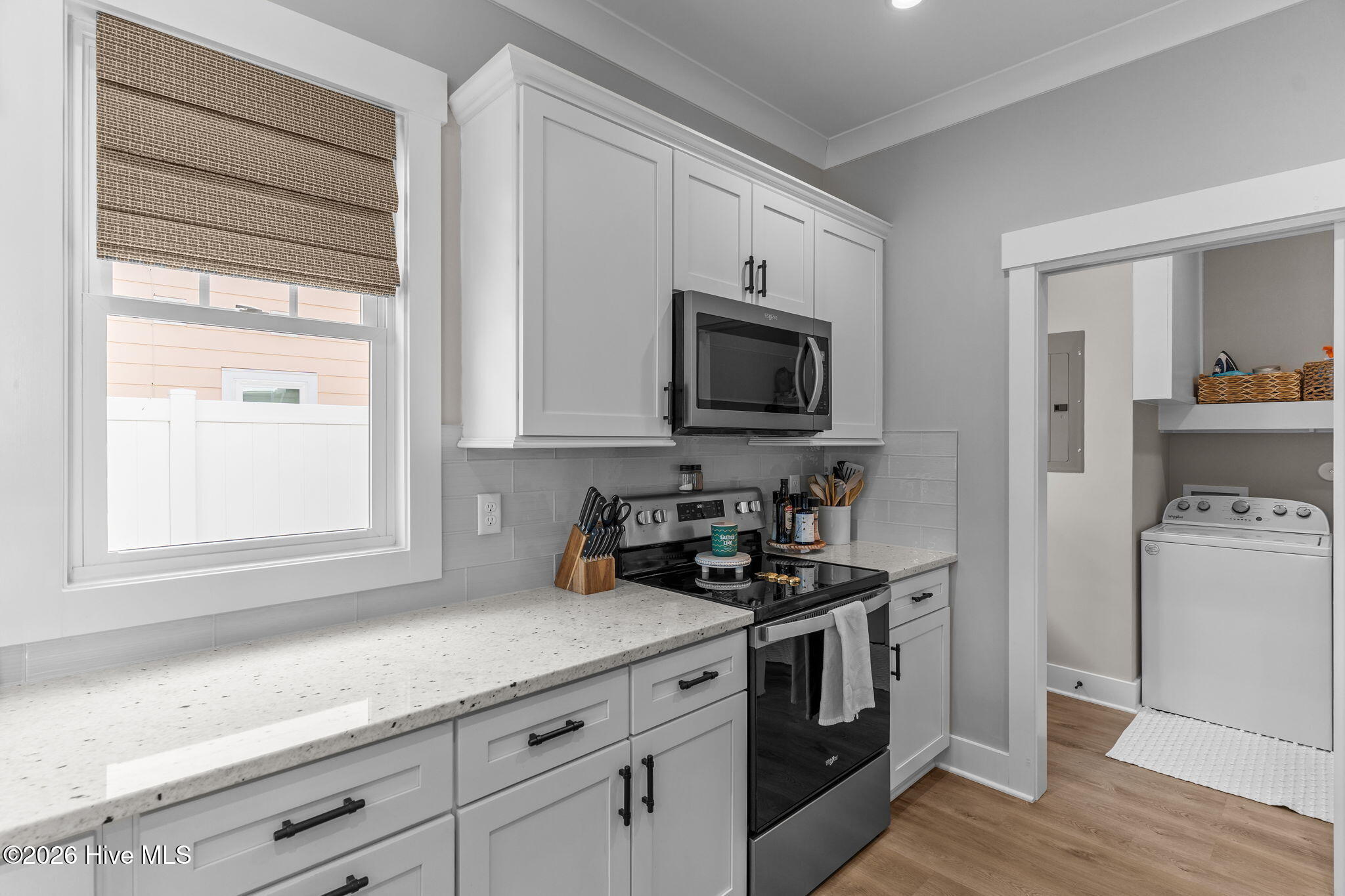 100547454 | Photo 13