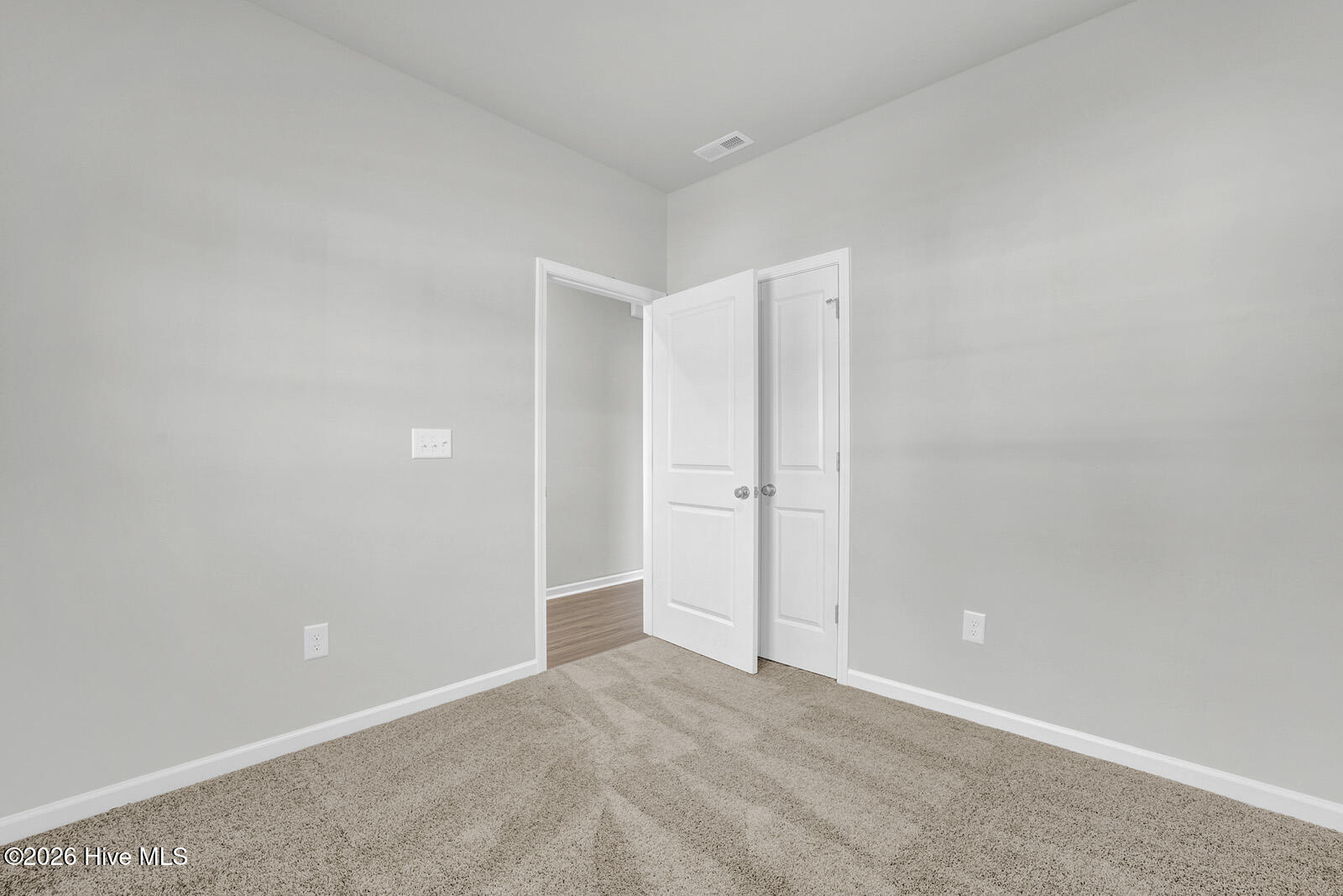 100550111 | Photo 20