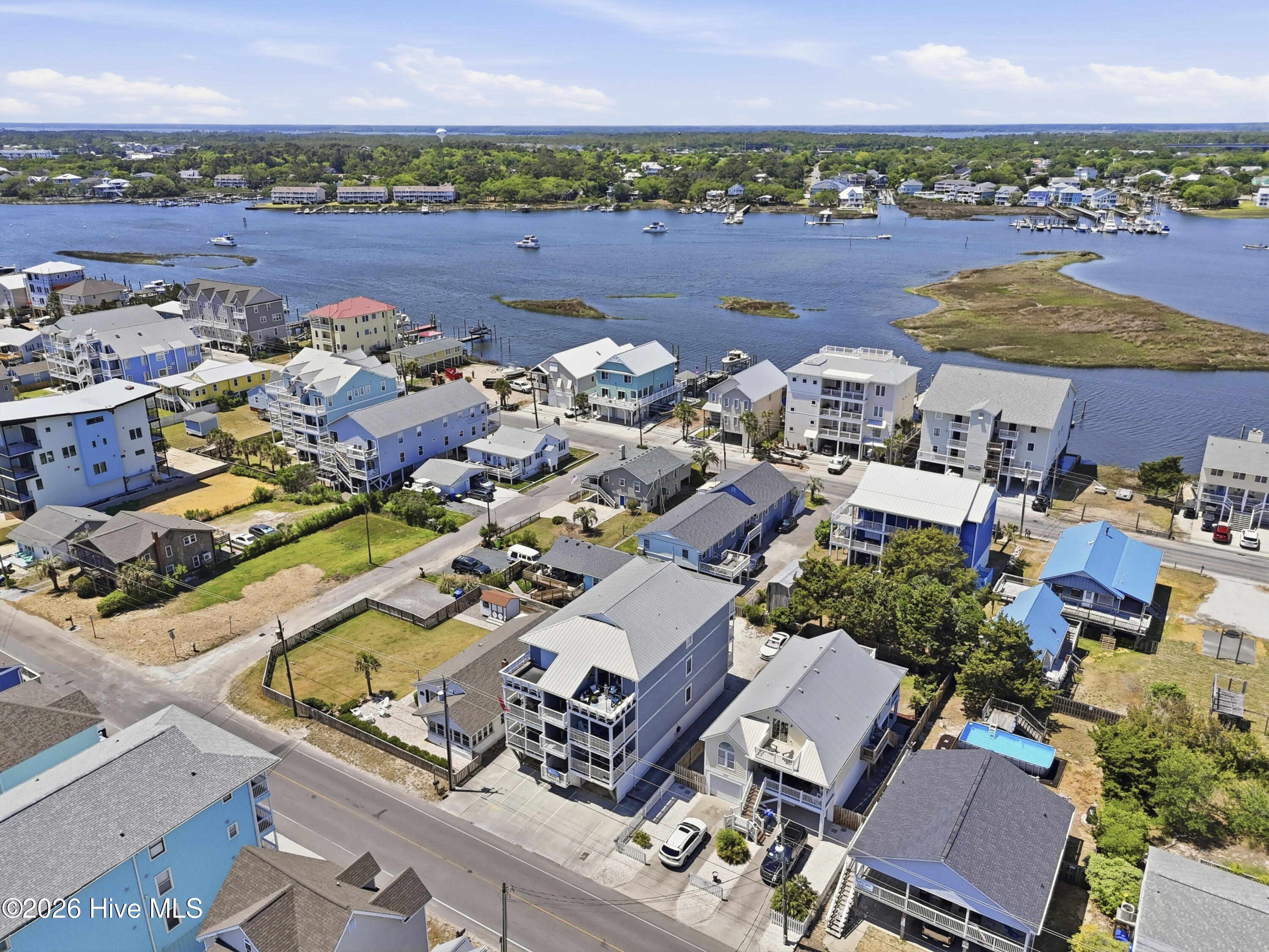 100569853 | Photo 32