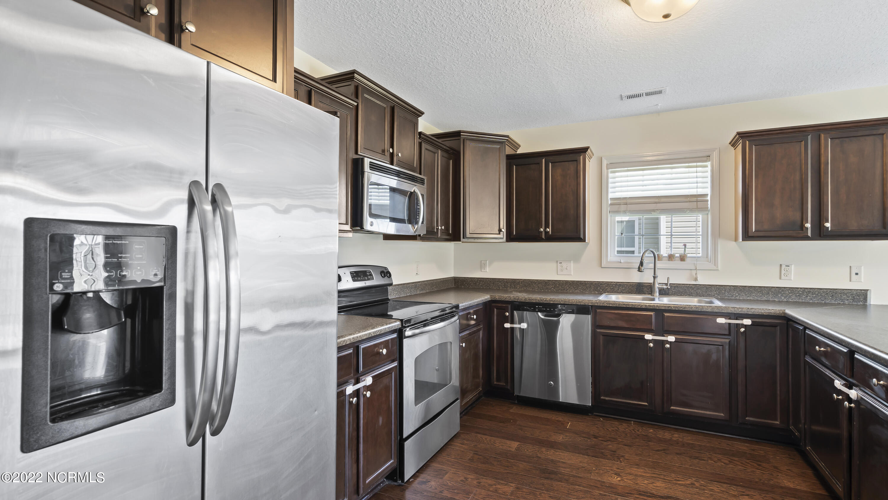 100566644 | Photo 13