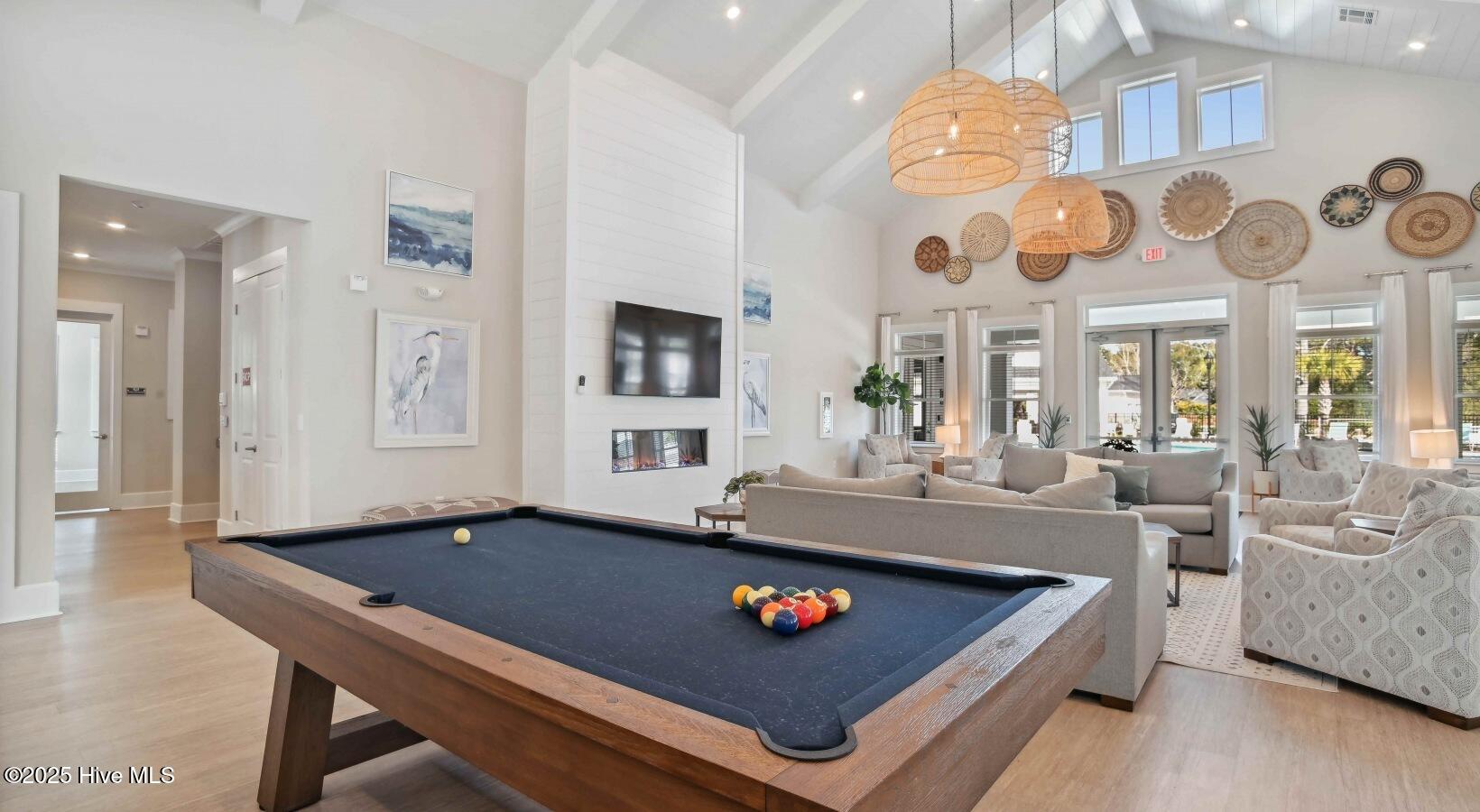 100551833 | Photo 10