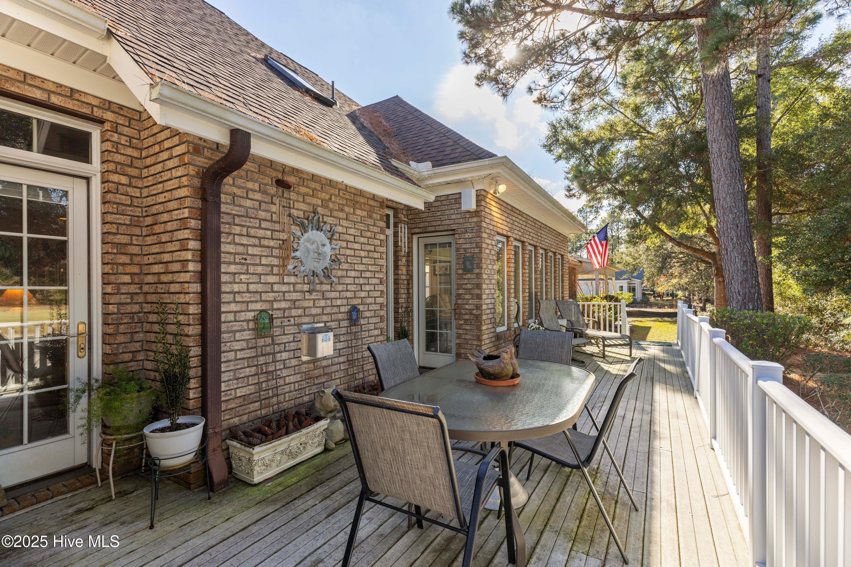 100545020 | Photo 52