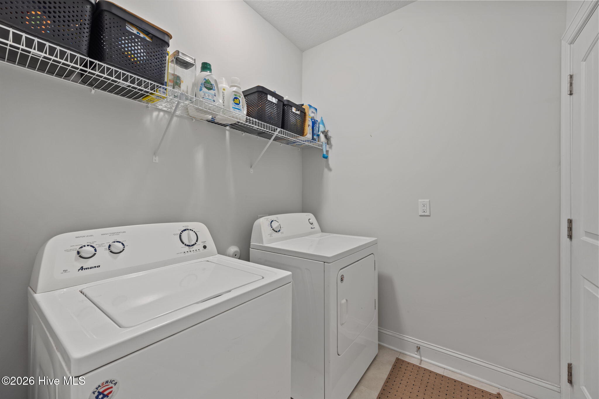 100553324 | Photo 38