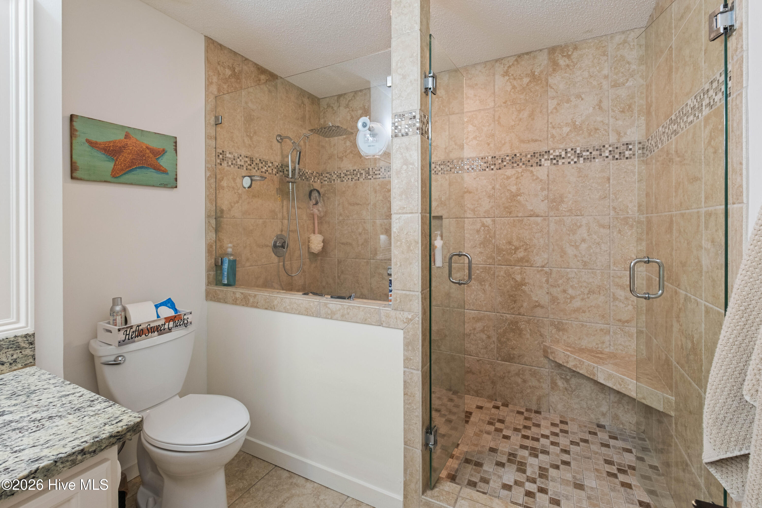 100560889 | Photo 28