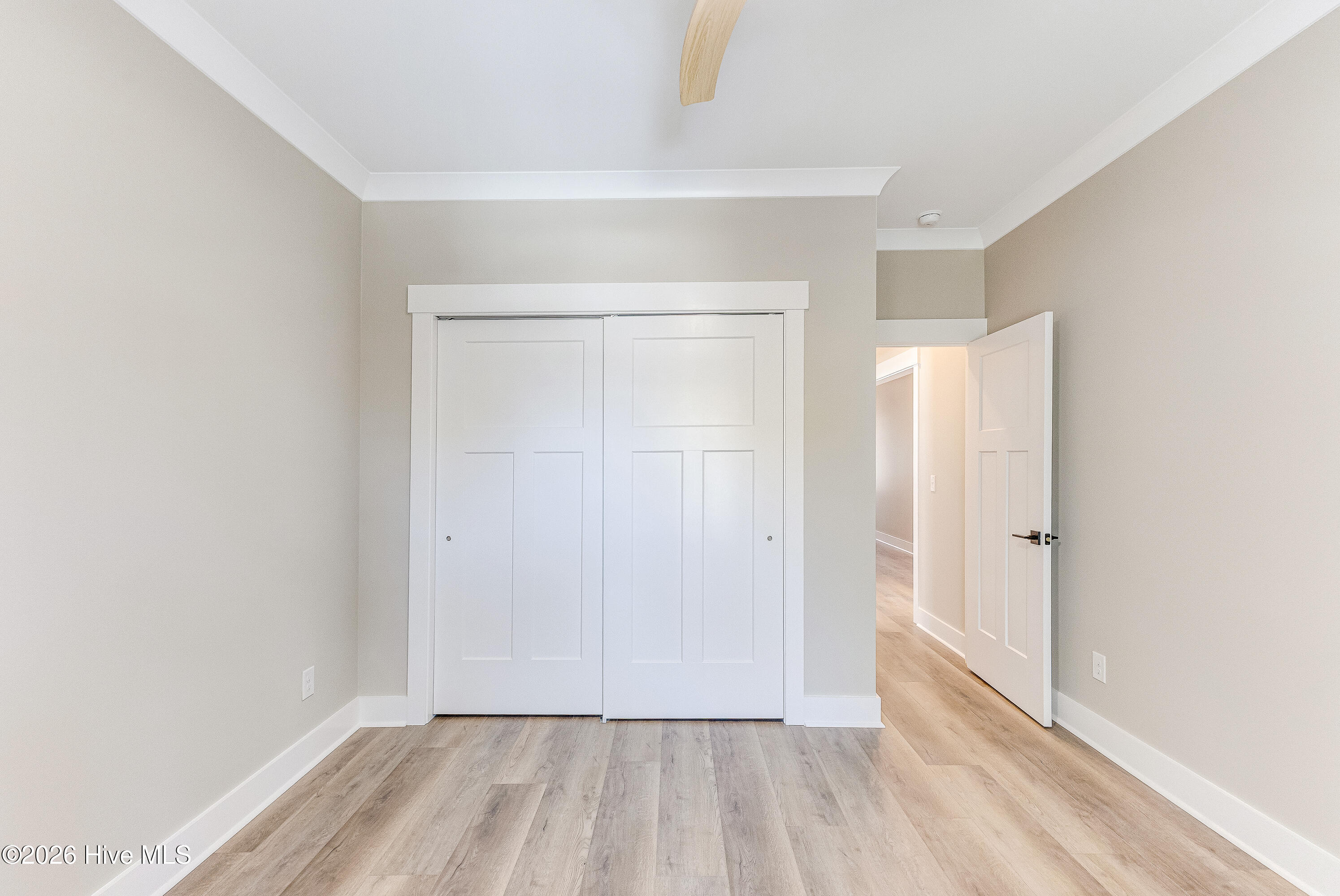 100564365 | Photo 22