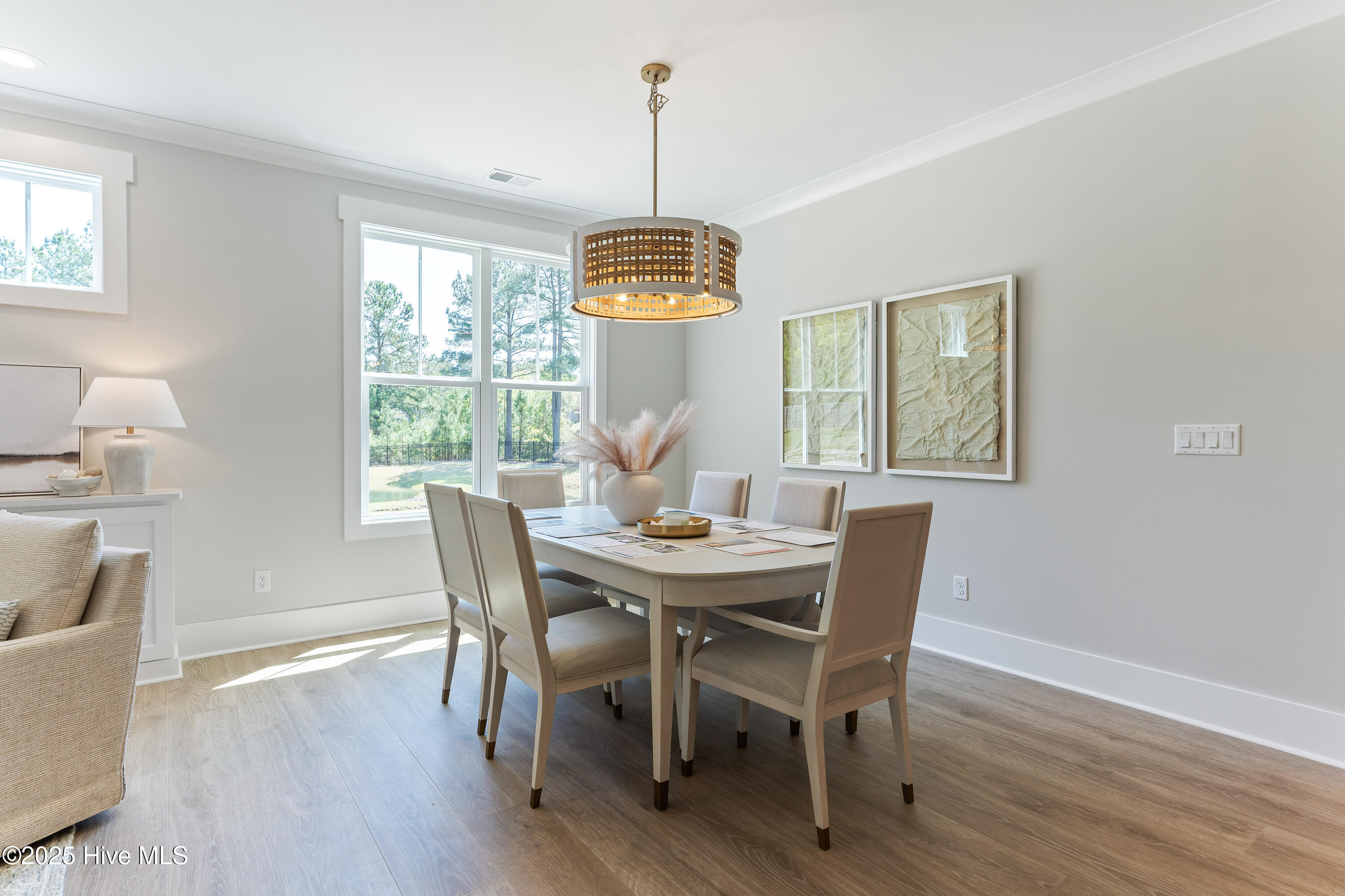 100547015 | Photo 21