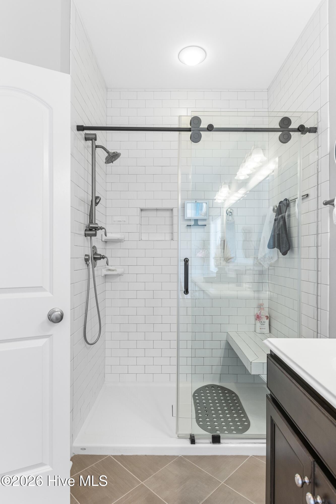 100554937 | Photo 30