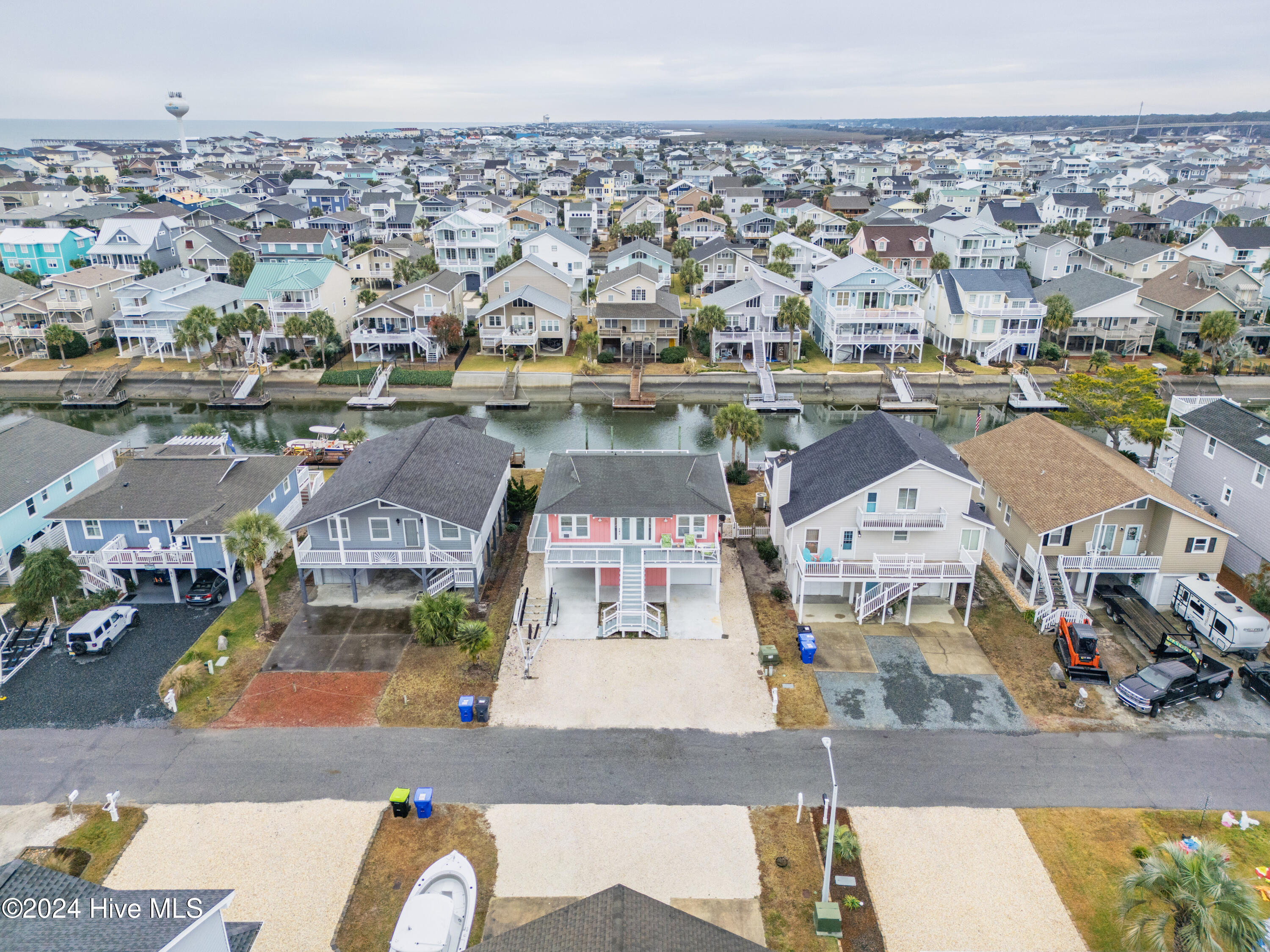 100512671 | Photo 38