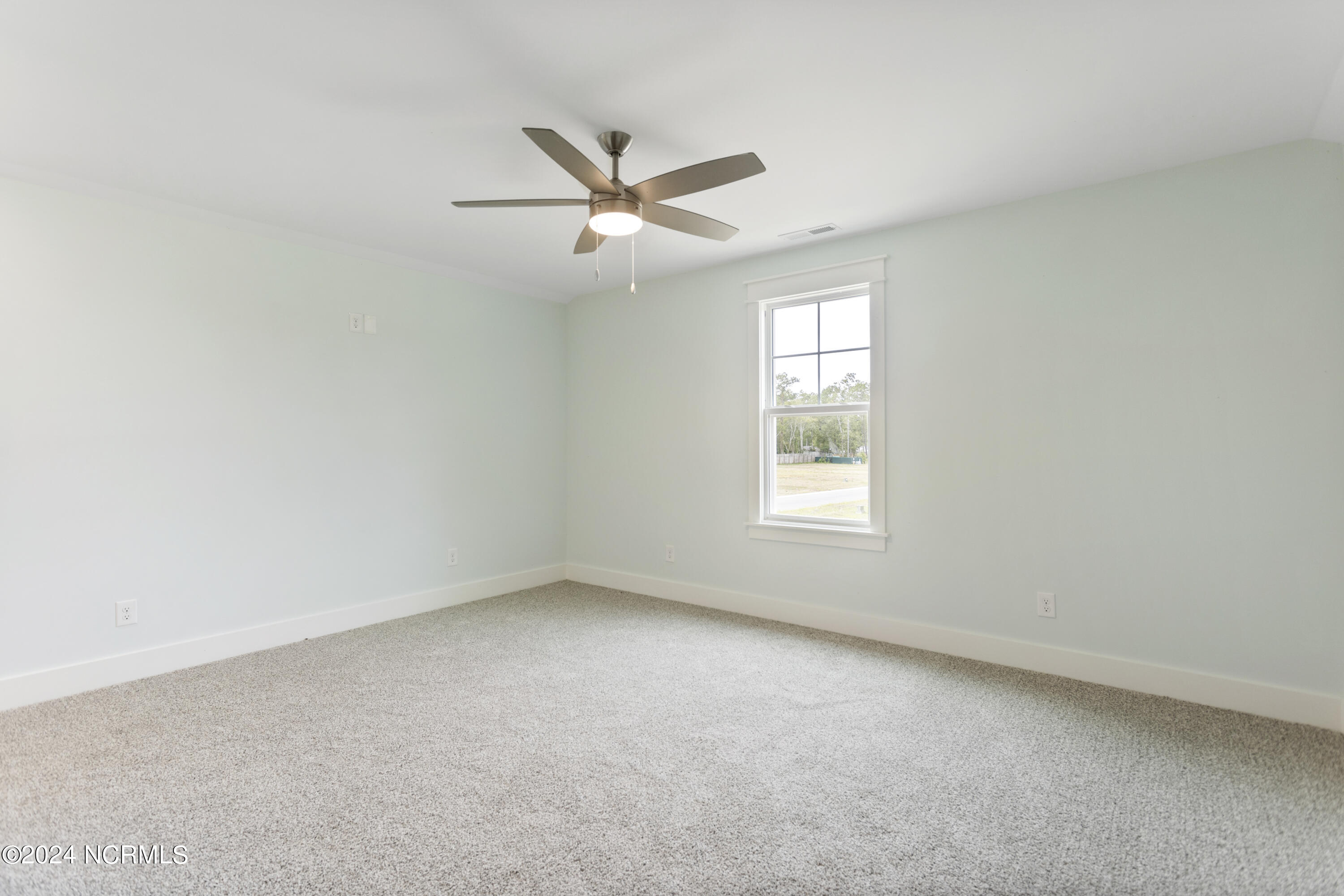 100543497 | Photo 33