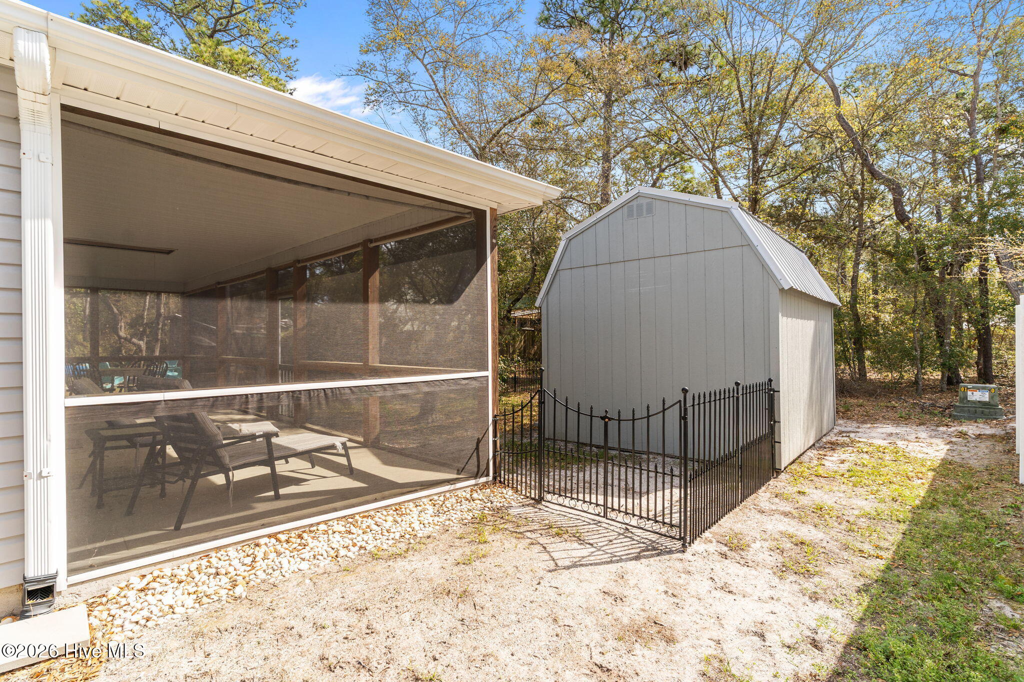 100564480 | Photo 48