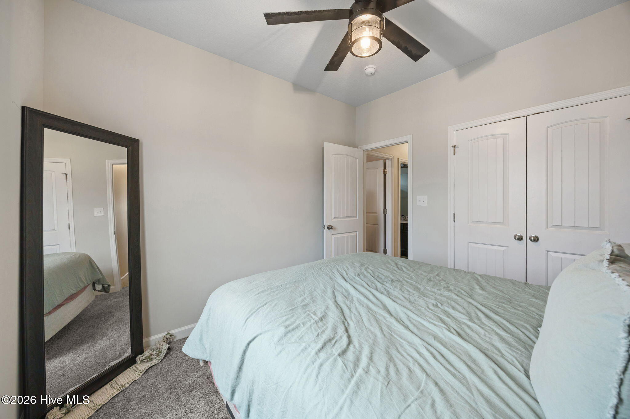 100557596 | Photo 22