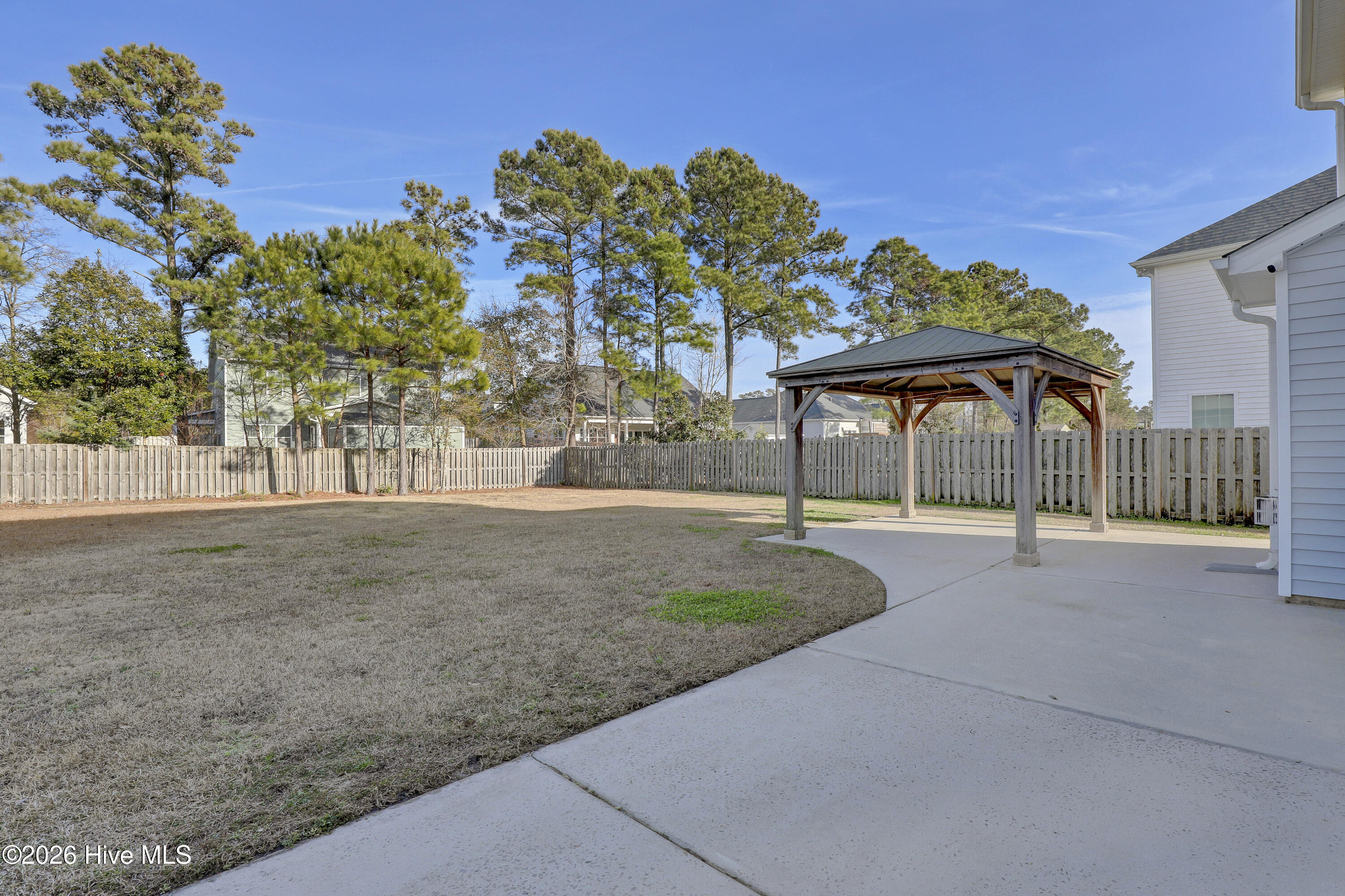 100550895 | Photo 41