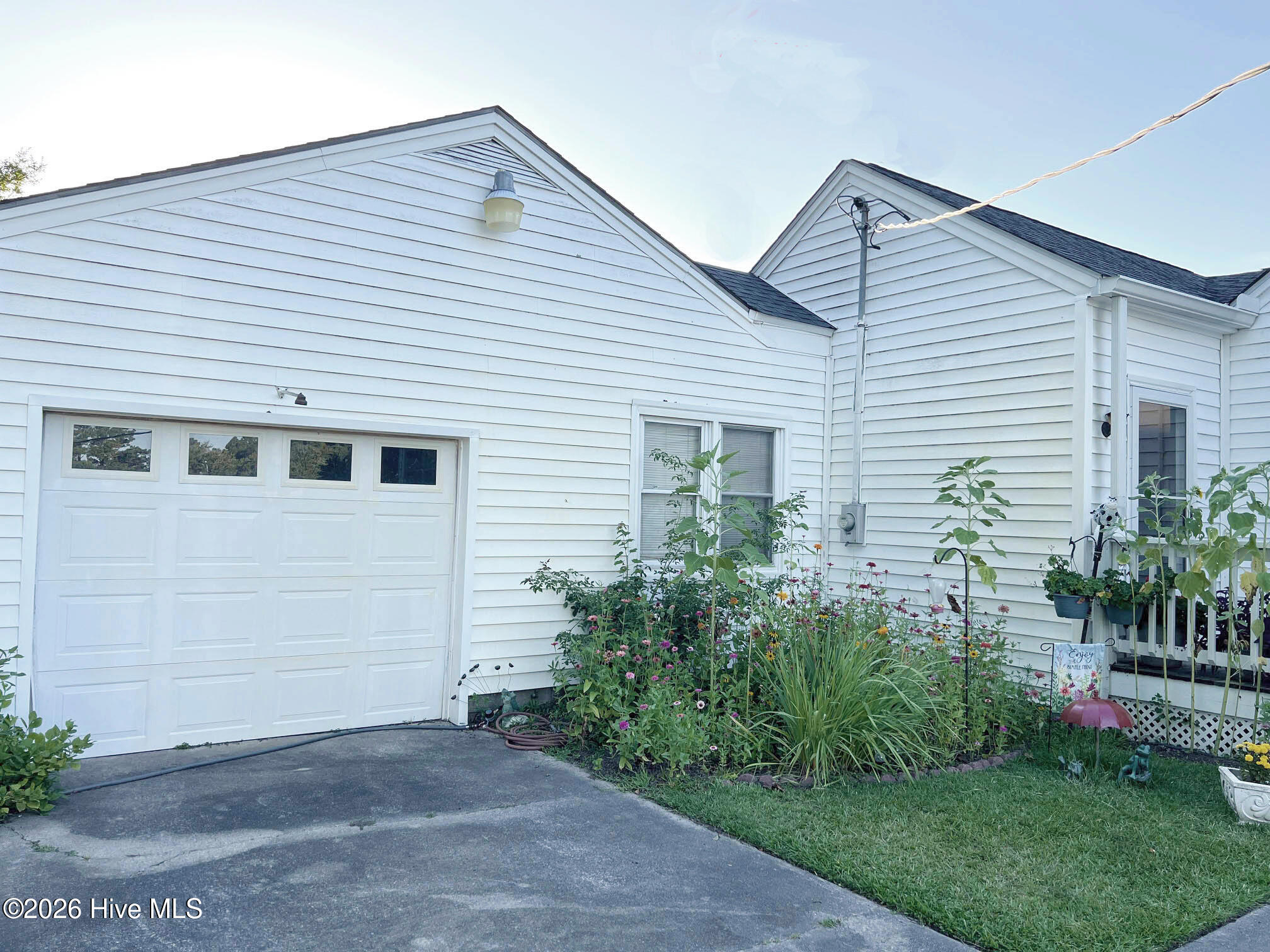 167 lake road Den addition and new sewin