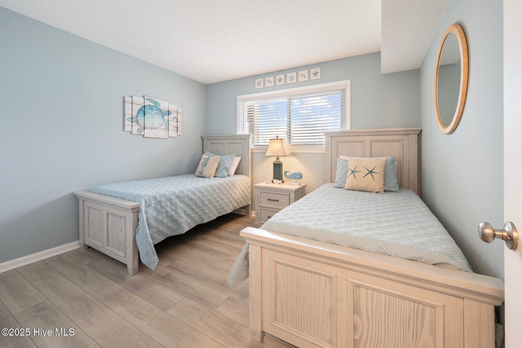 100495398 | Photo 17