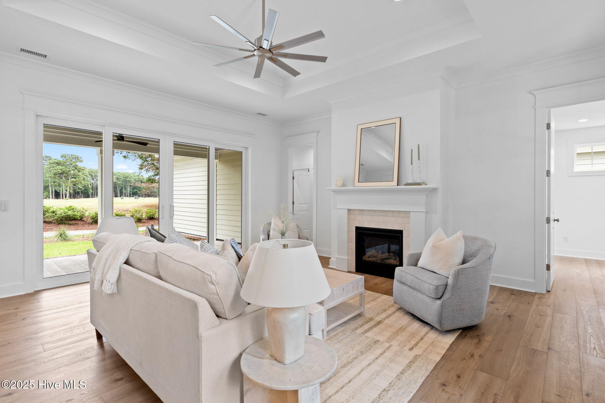 100530542 | Photo 14