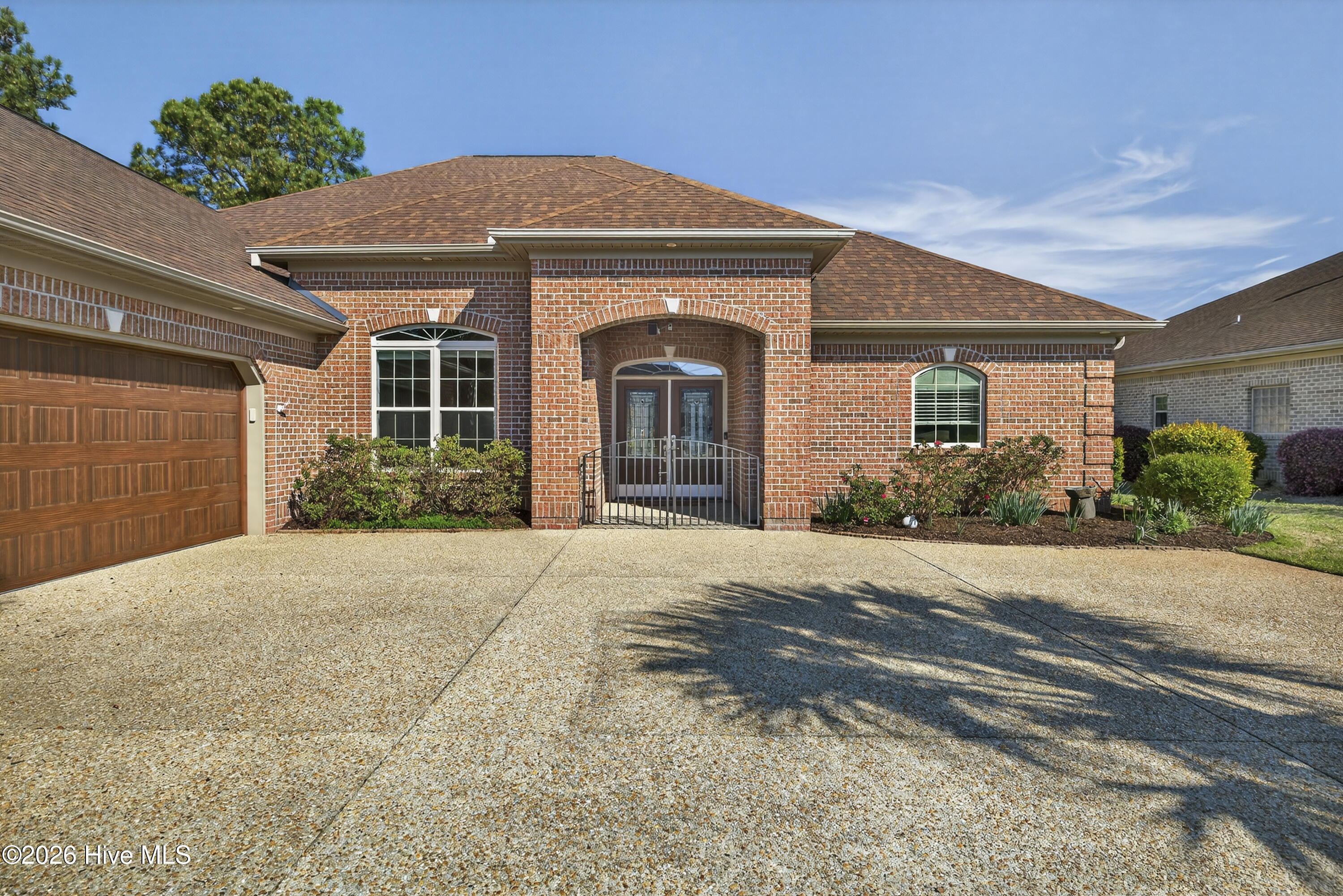 100562254 | Photo 13