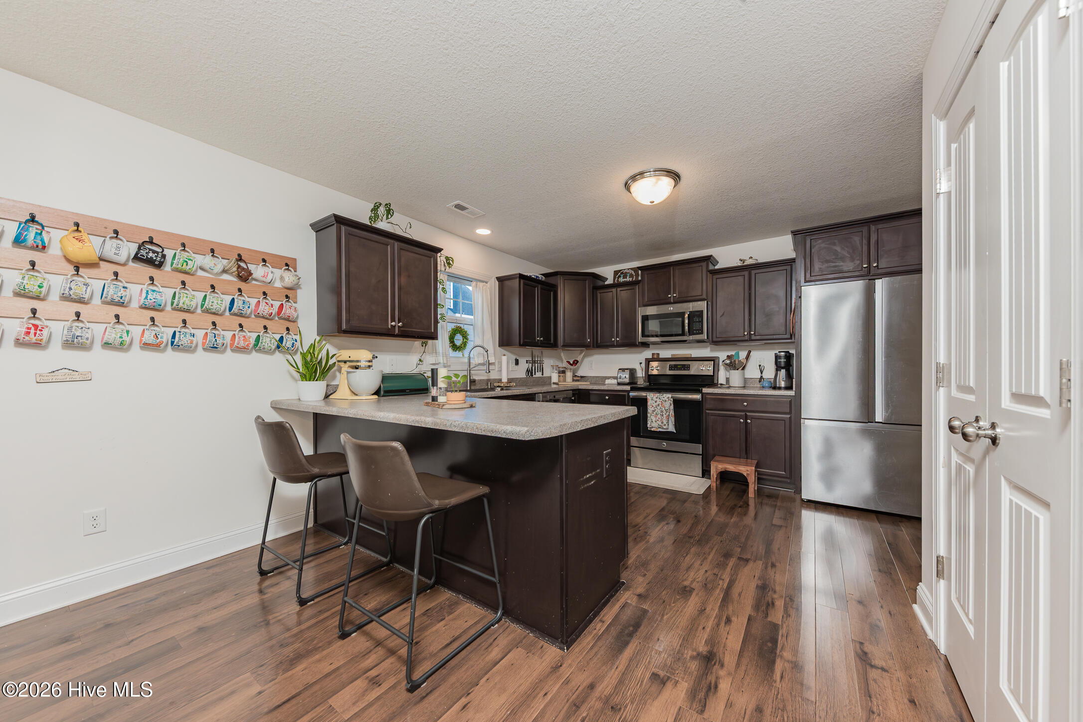 100558086 | Photo 14