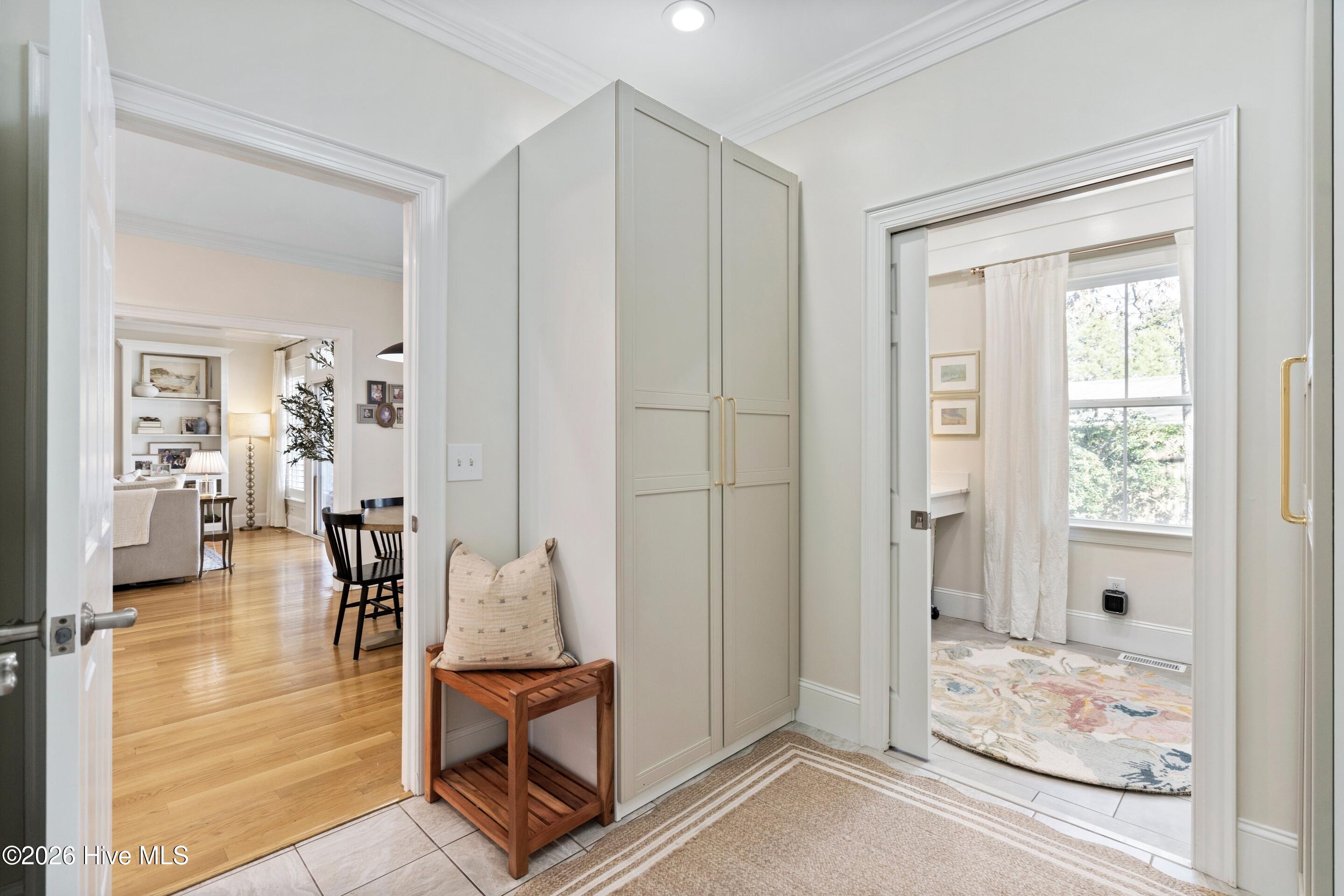 100549669 | Photo 42