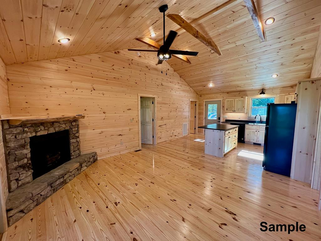 Living Room/Kitchen