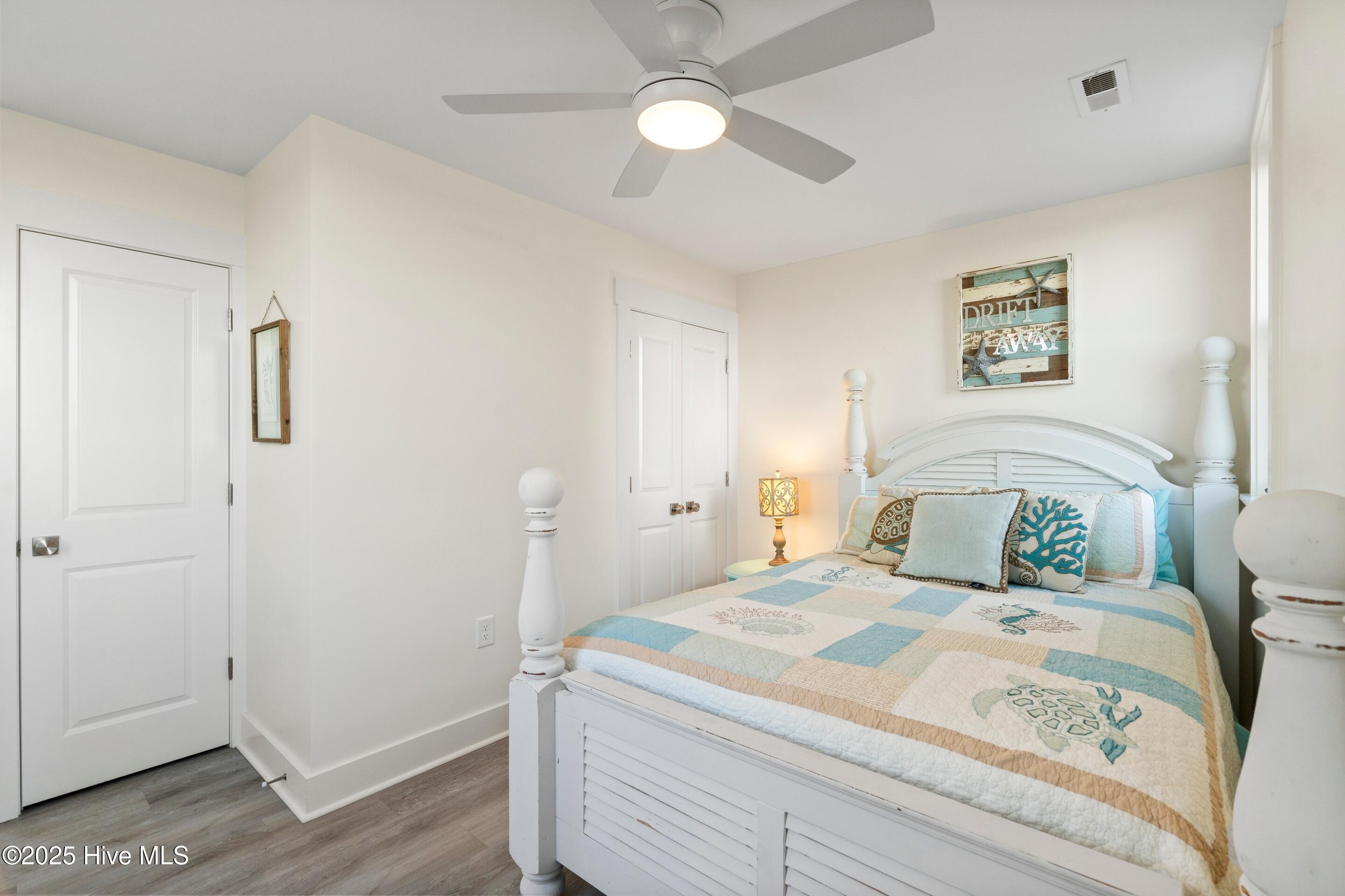 100540590 | Photo 18