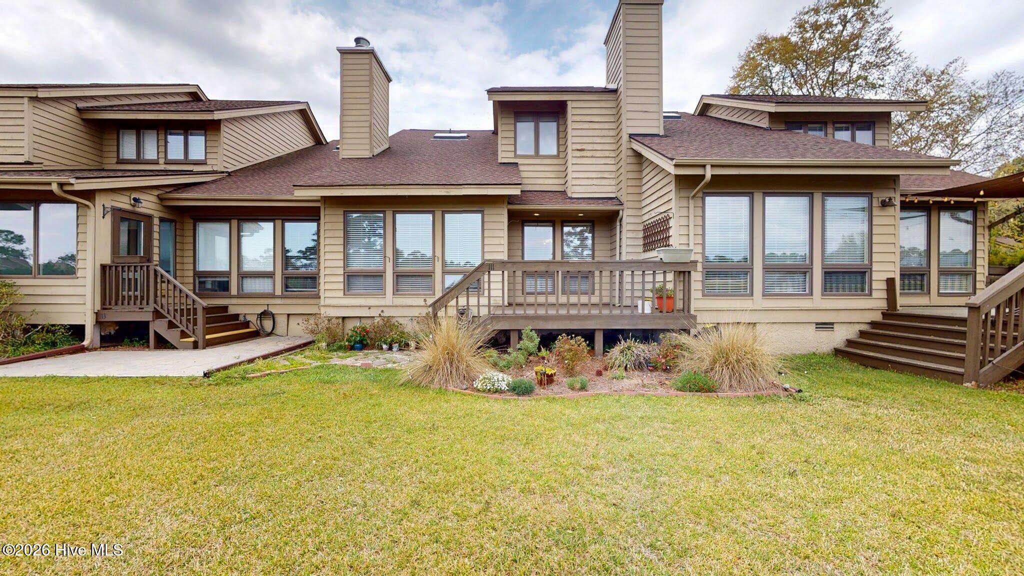 100561610 | Photo 35