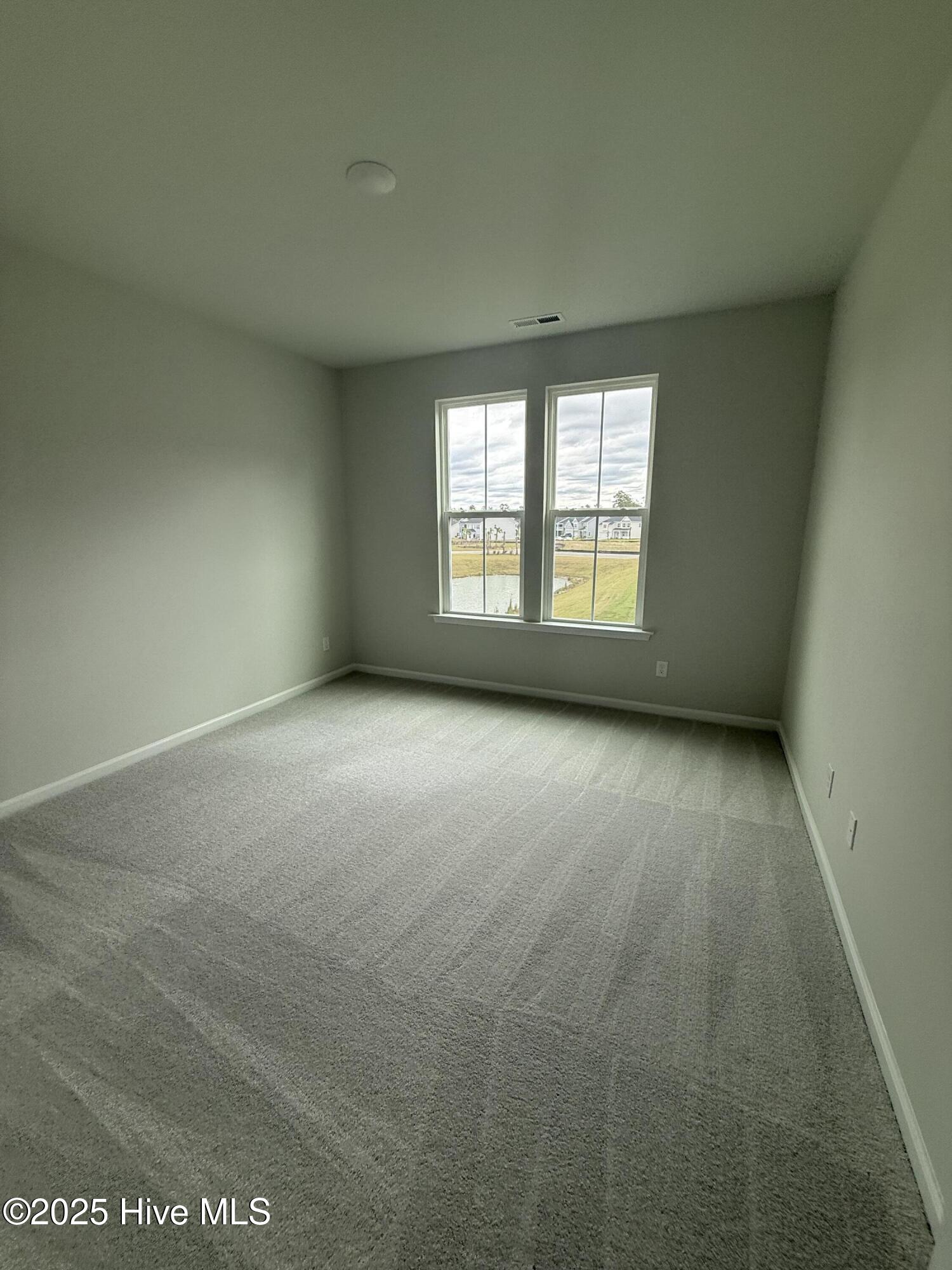 100538146 | Photo 15