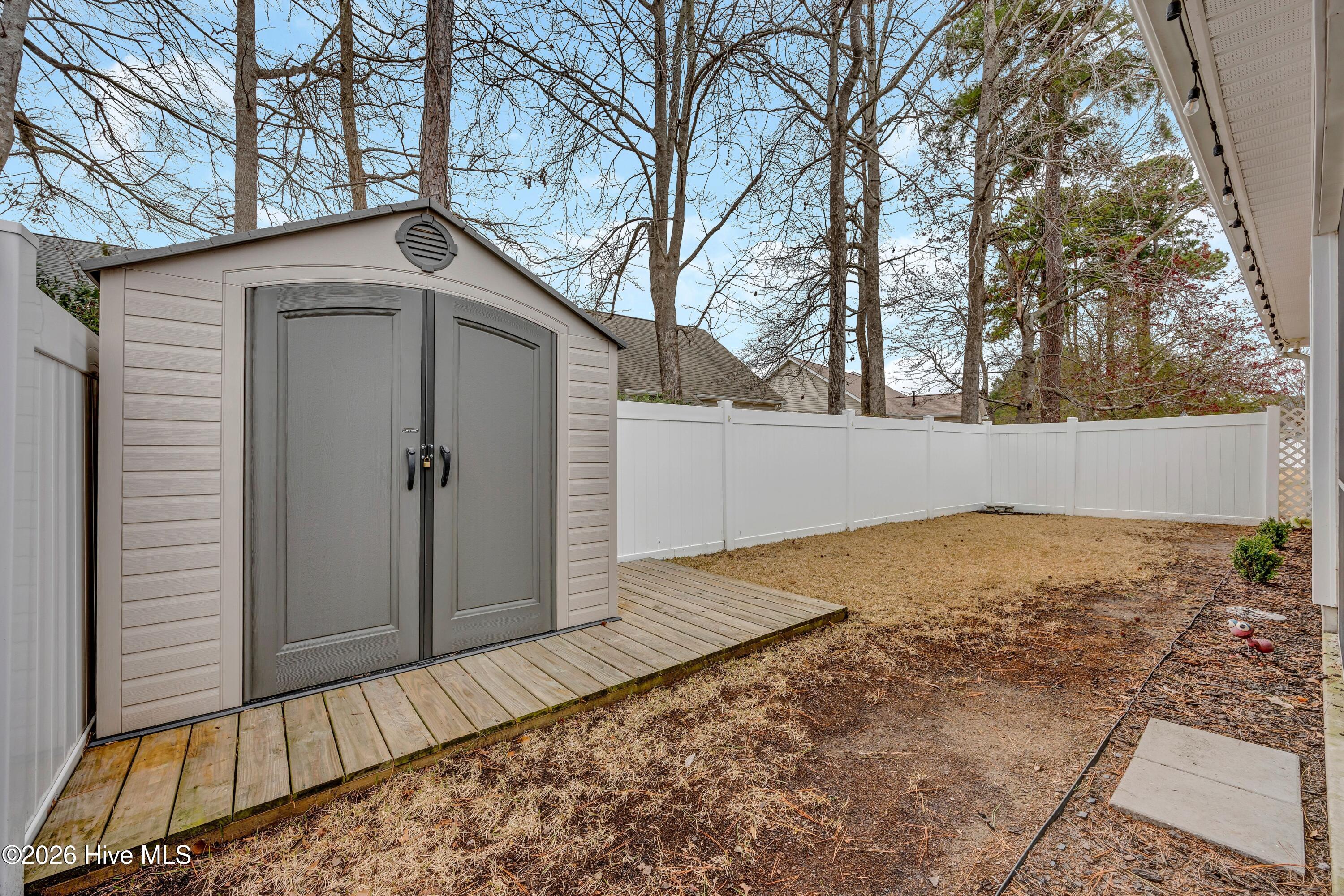 100557746 | Photo 26