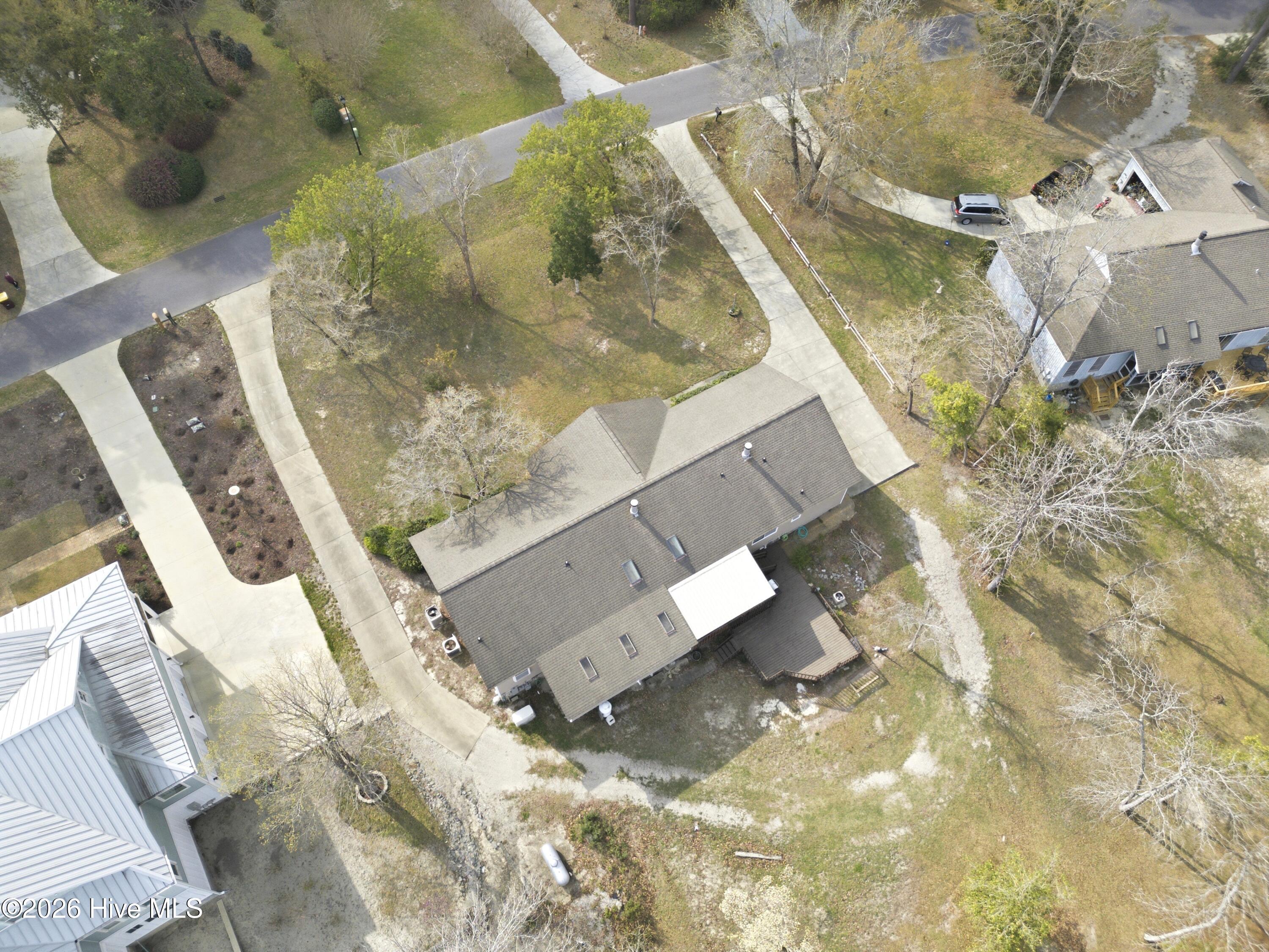 100562679 | Photo 35