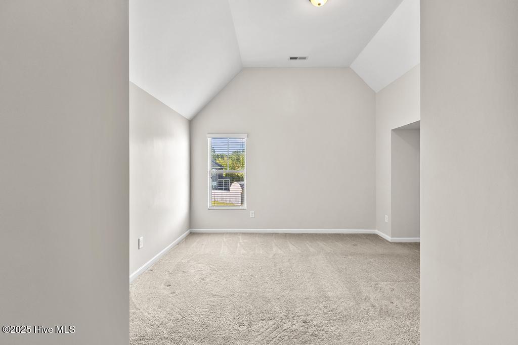 100536602 | Photo 28