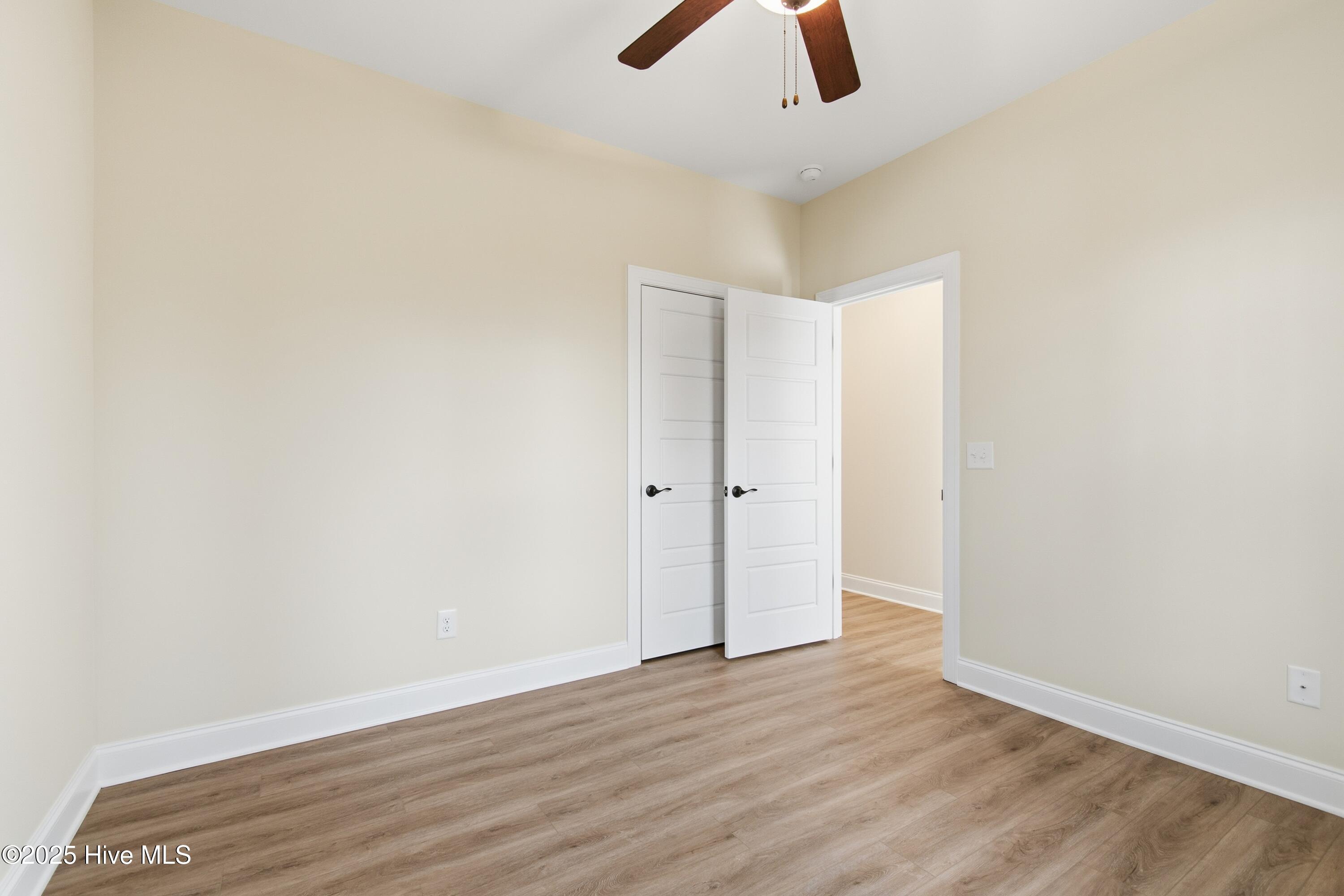 100505840 | Photo 27