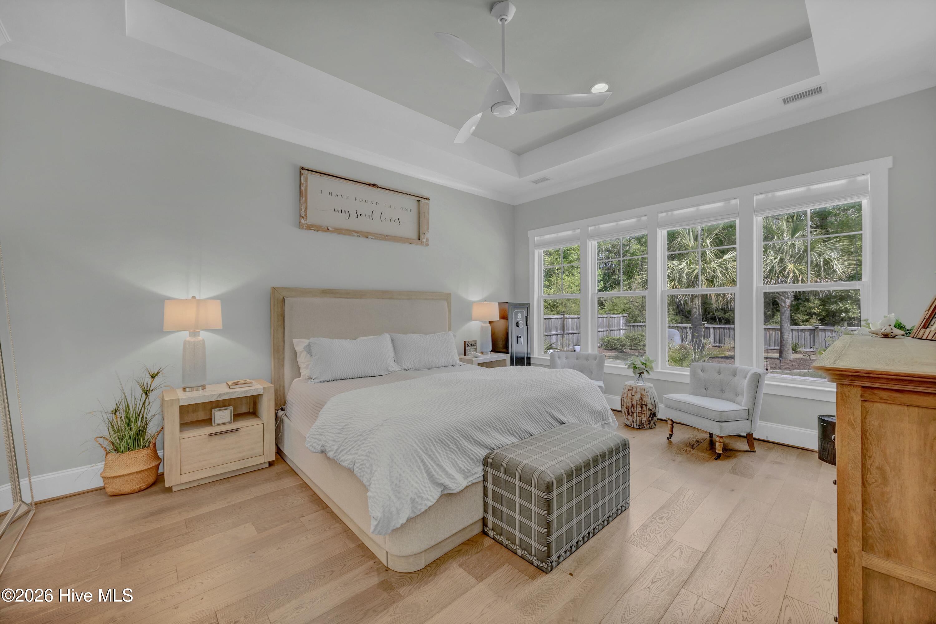 100566048 | Photo 43