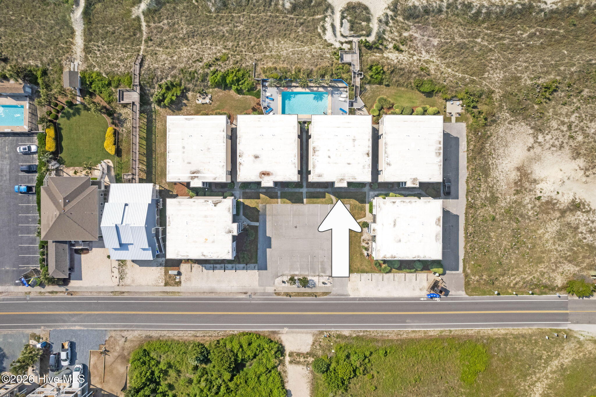 100557808 | Photo 44