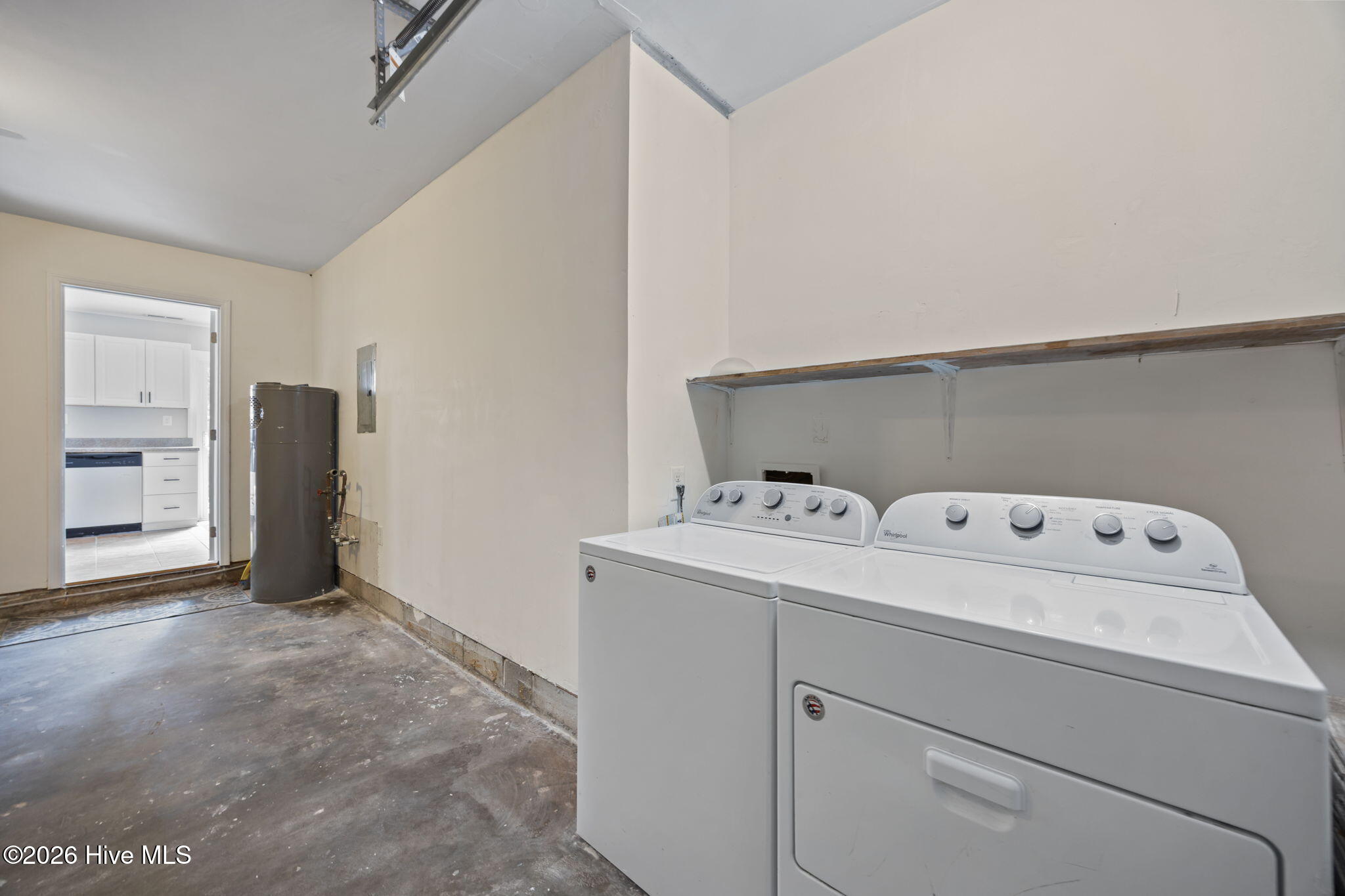 100559433 | Photo 38