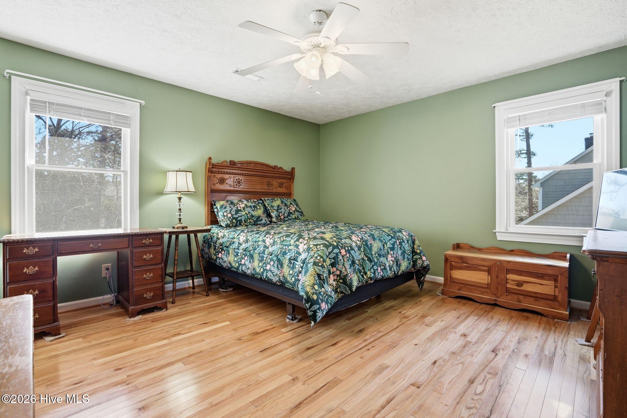 100556511 | Photo 33