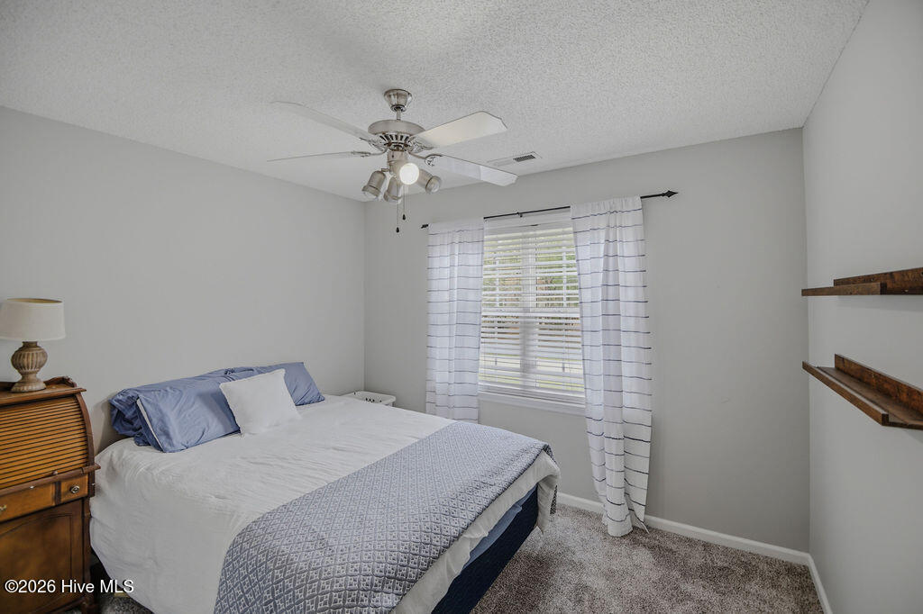 100565606 | Photo 40