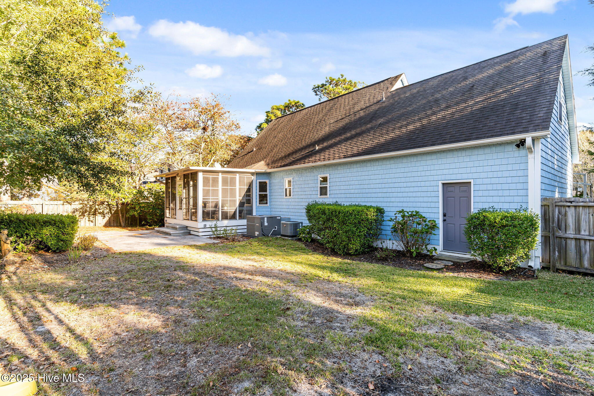 100539948 | Photo 42