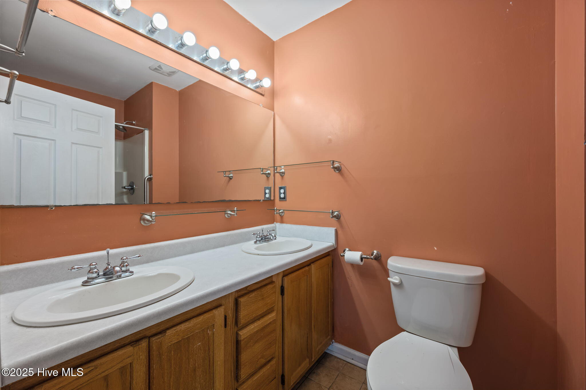 100544578 | Photo 17