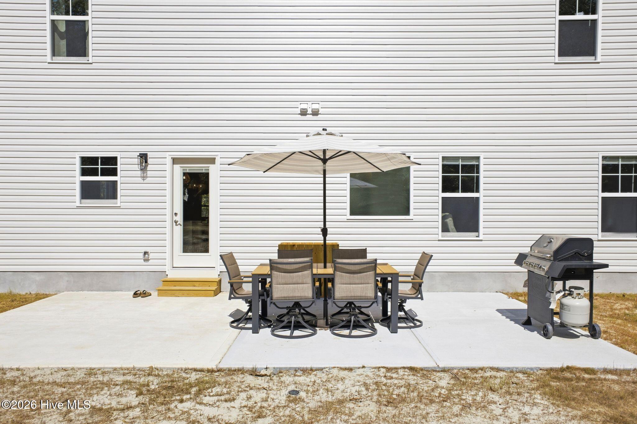 100568135 | Photo 10