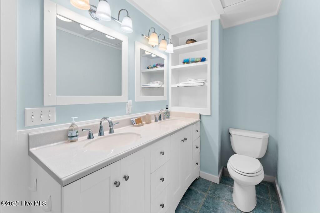 100537952 | Photo 35