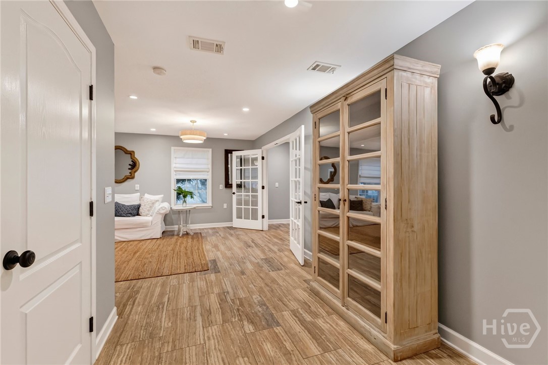 1st Floor Family Room