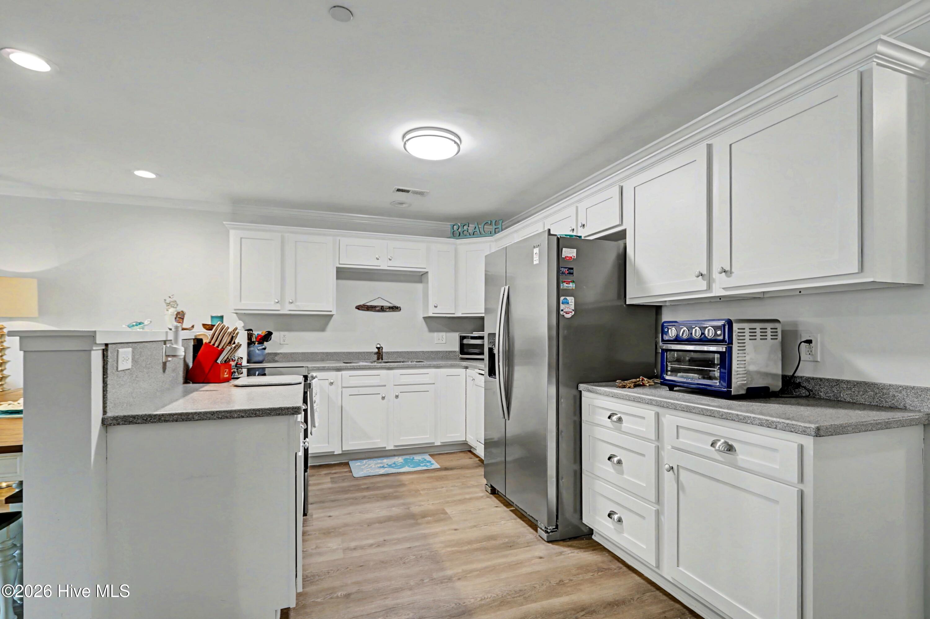 100561250 | Photo 13