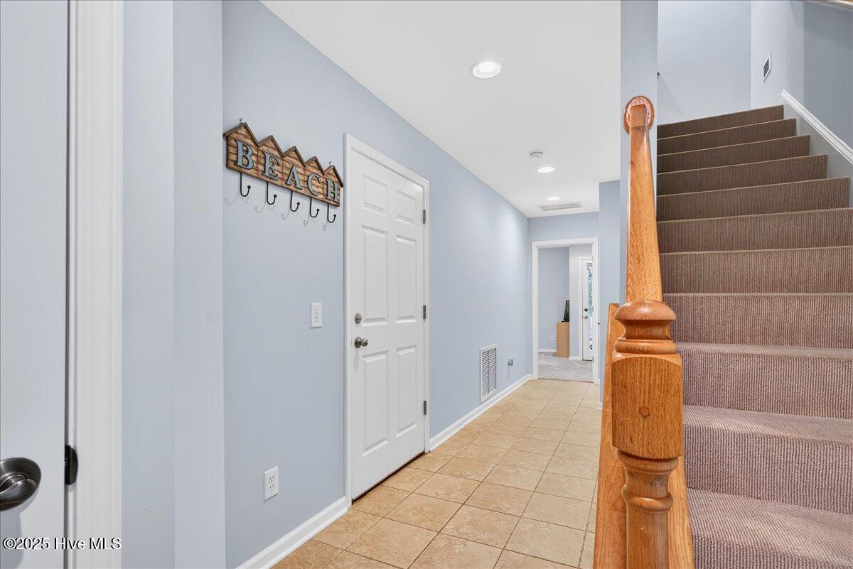 100534230 | Photo 14